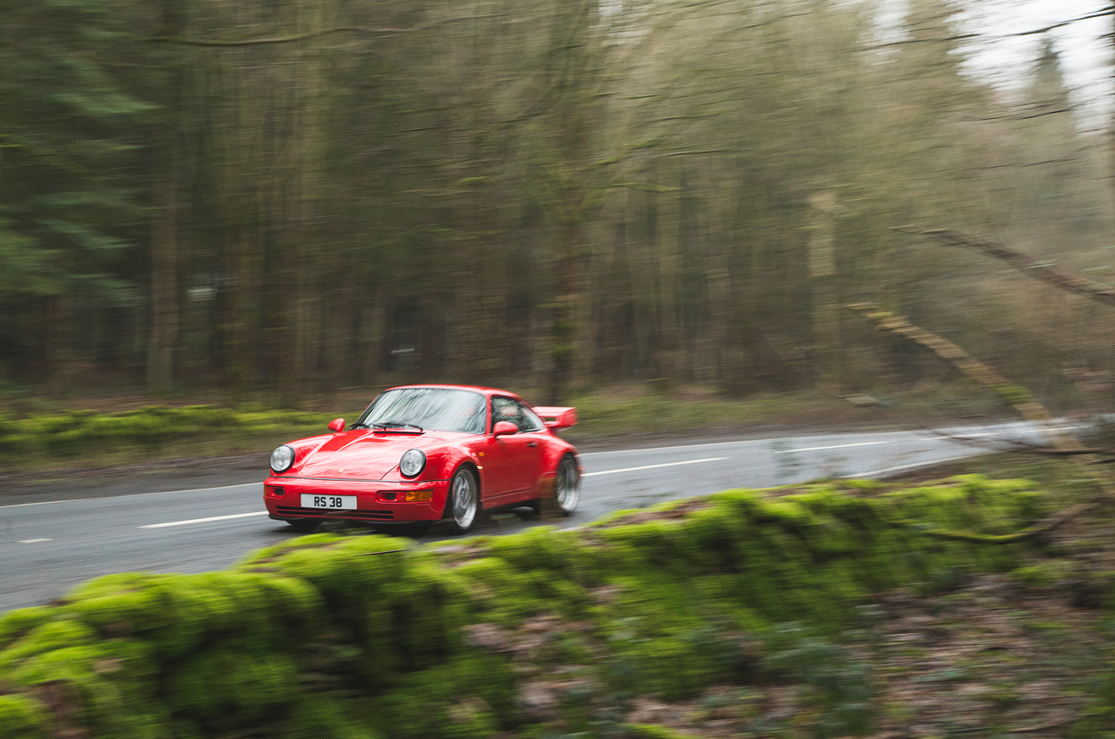 Classic & Sports Car – Porsche dream machines: 911 RS 3.8 vs 928 GTS