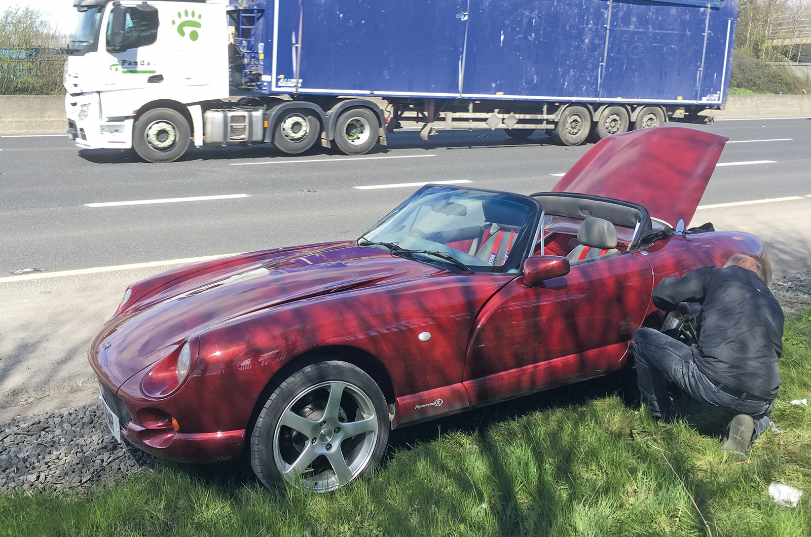 Classic & Sports Car – Roll of thunder: TVR 350i vs TVR Chimaera 400
