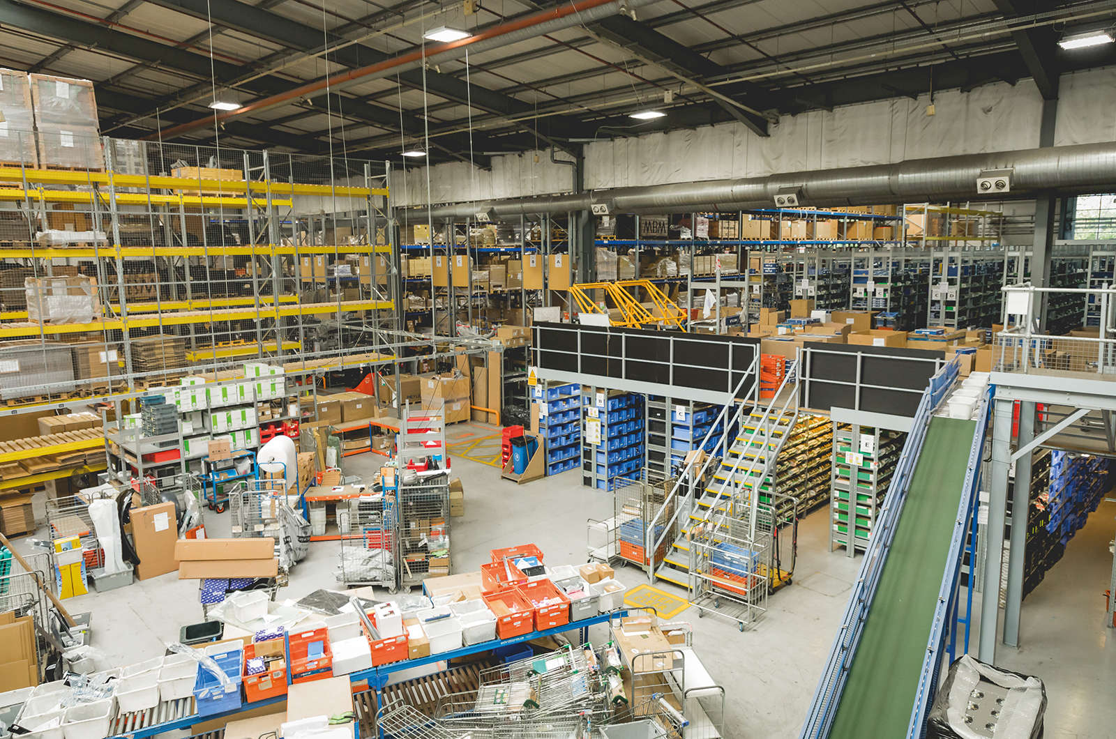 Classic & Sports Car – The specialist: Heritage Parts Centre