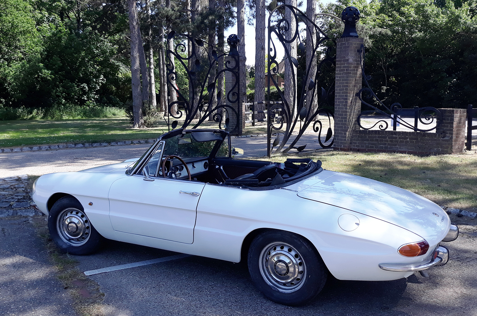 Classic & Sports Car – Your classic: Alfa Romeo Spider Veloce
