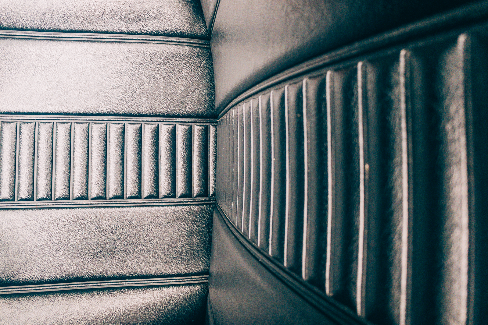 Classic & Sports Car – Shared heart: MG Midget 1500 vs Triumph Spitfire 1500