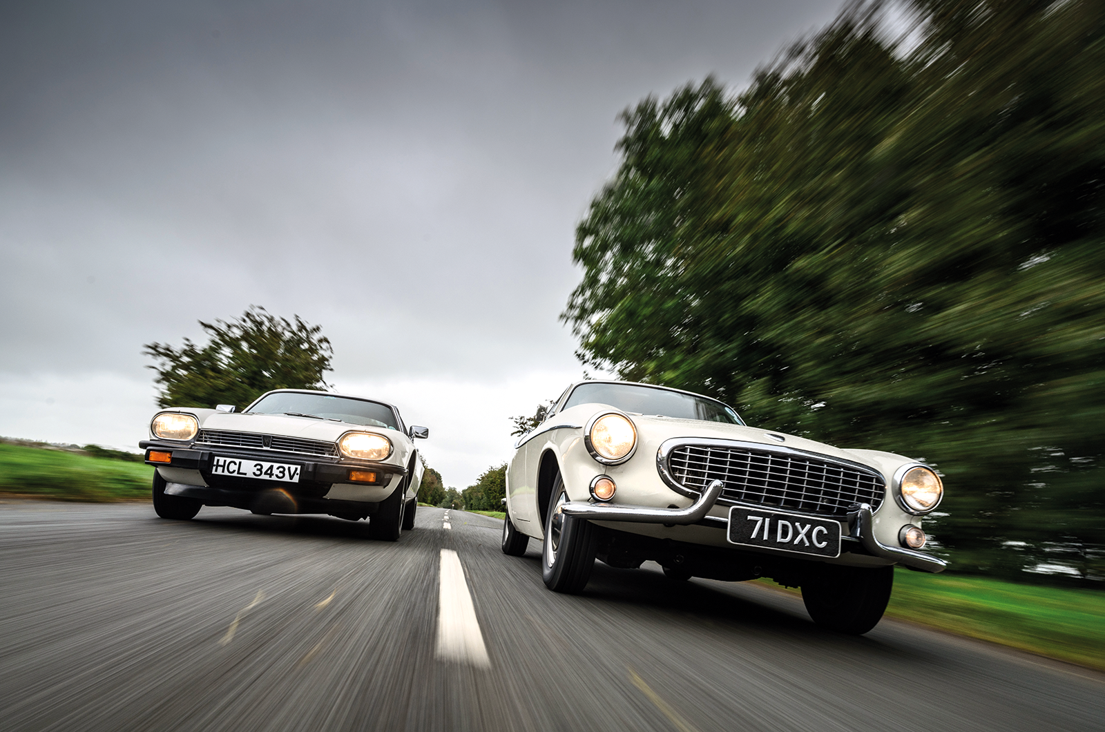 Classic & Sports Car – Driving the cars of The Saint: Volvo P1800, Jaguar XJ-S, Jensen Interceptor and Volvo C70