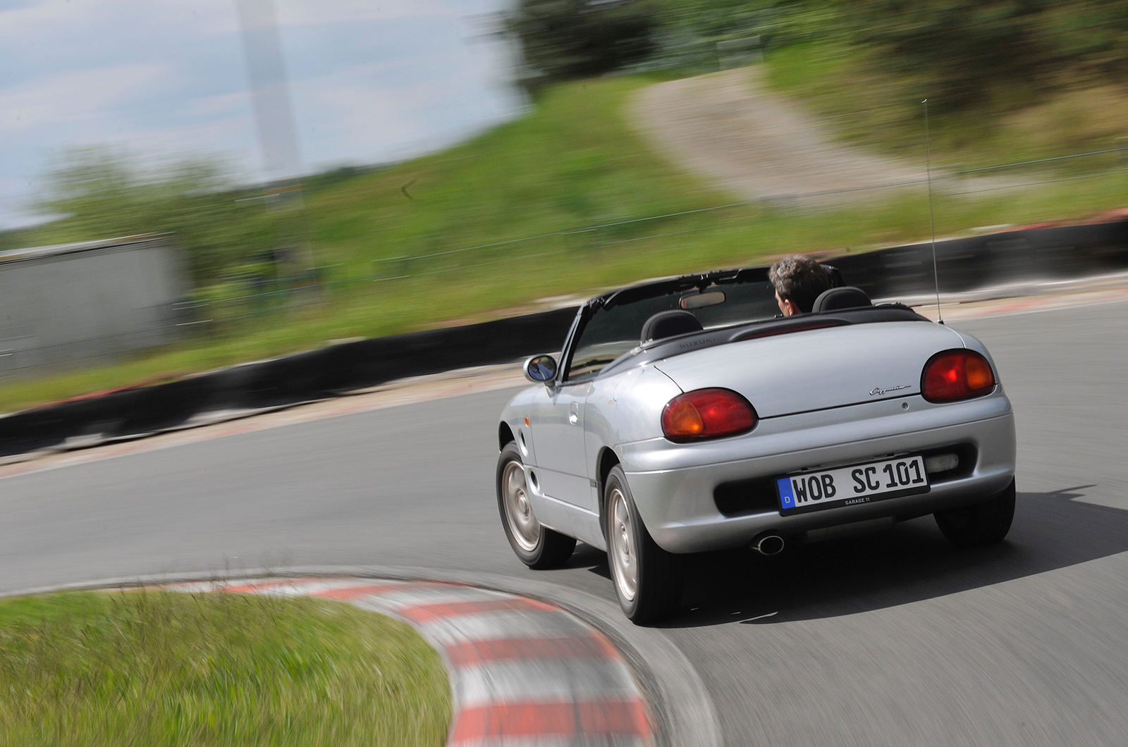 Classic & Sports Car – Tiddlers on test: Suzuki Cappuccino vs Honda Beat