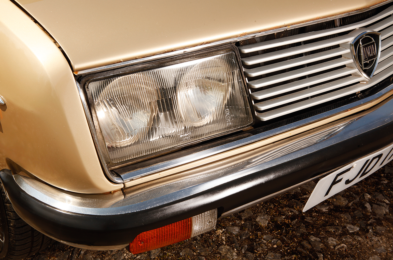 Classic & Sports Car – From the left field: Citroën CX vs Lancia Beta vs Princess vs Saab 99