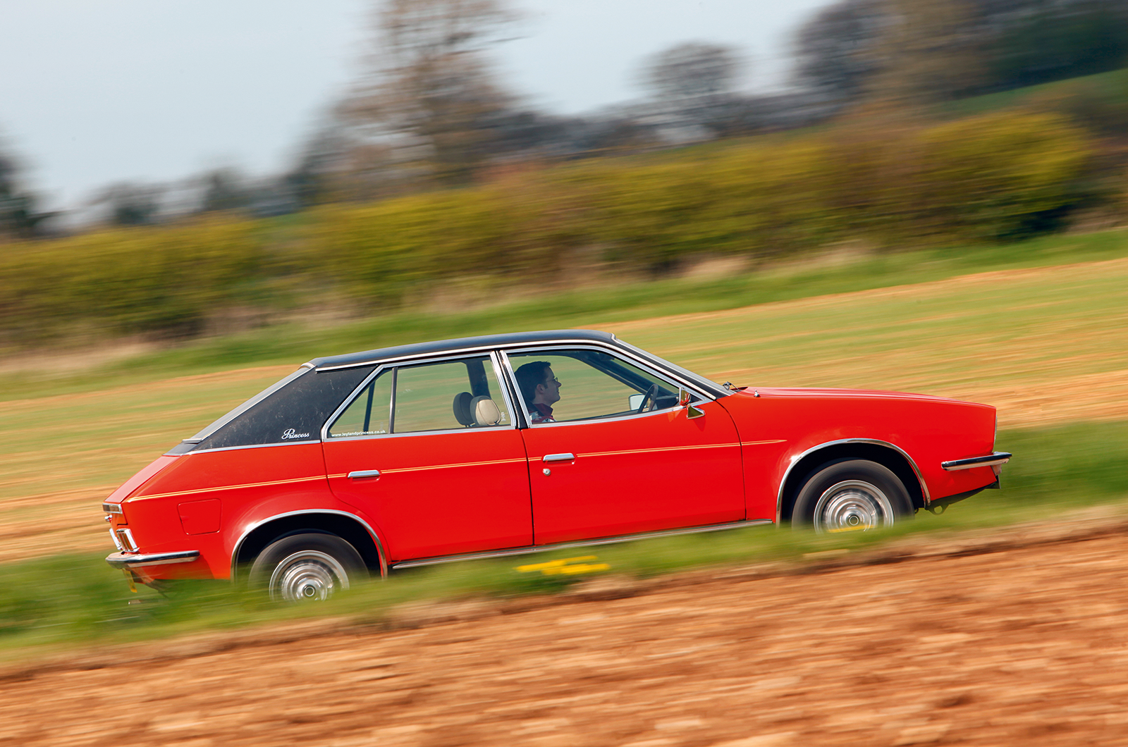 Classic & Sports Car – From the left field: Citroën CX vs Lancia Beta vs Princess vs Saab 99