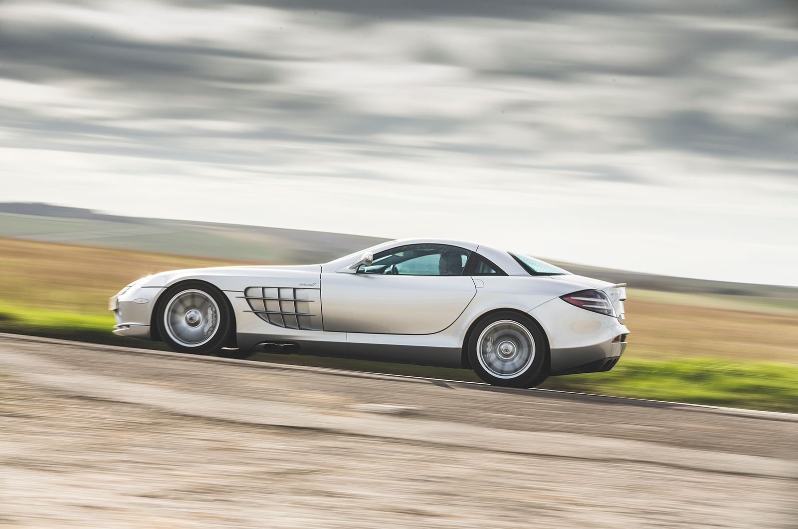 Classic & Sports Car – Double centurions: Mercedes-Benz SLR McLaren vs Bristol Fighter