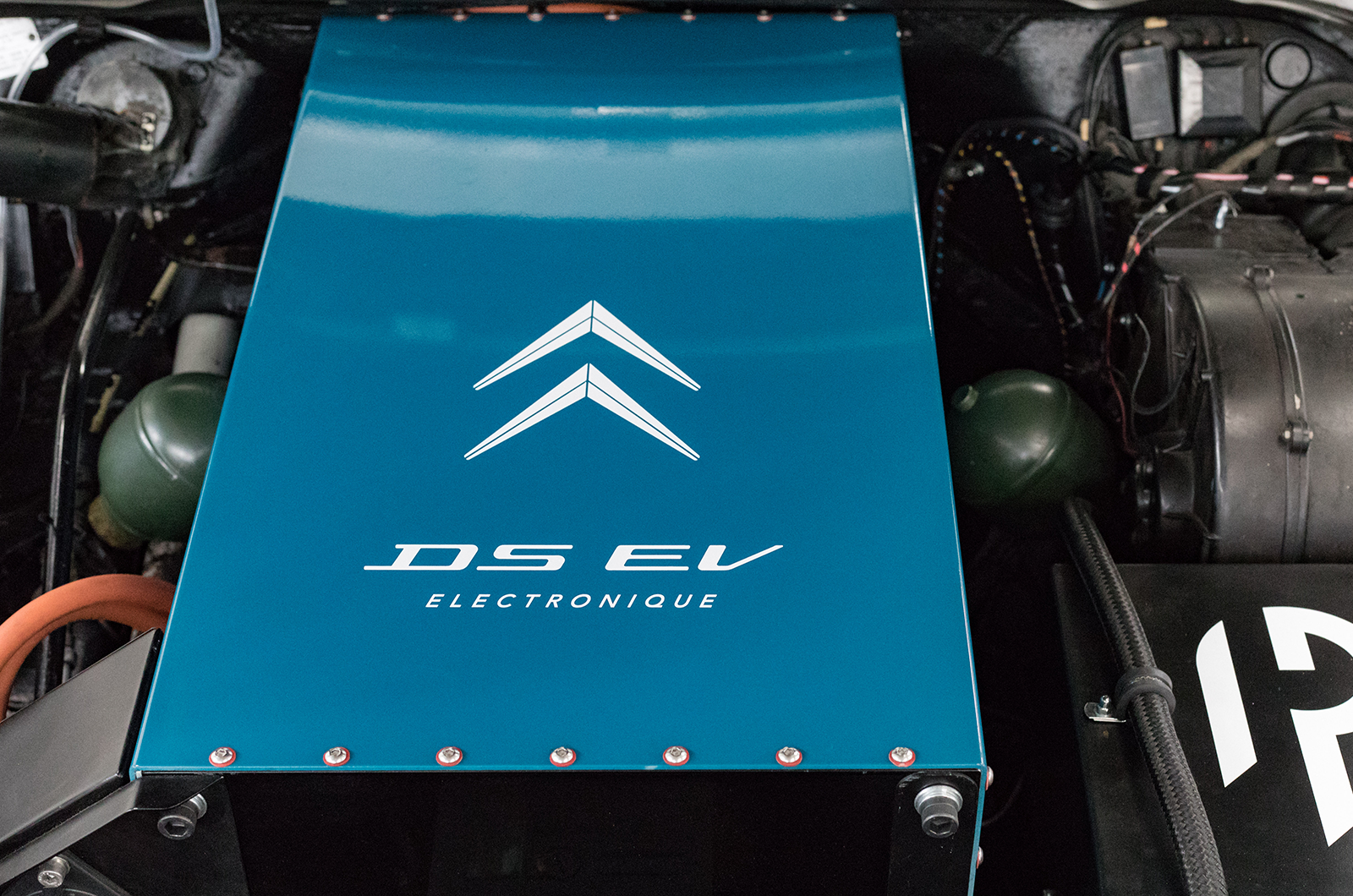 Classic & Sports Car – First electric Citroën DS revealed