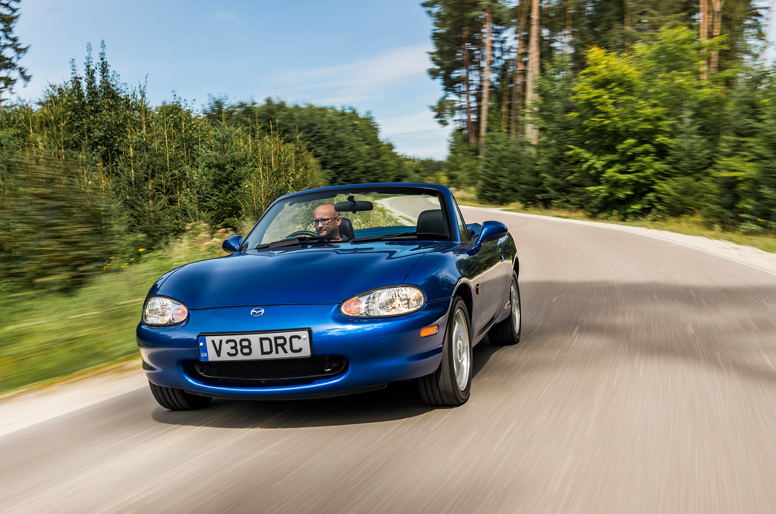 Classic & Sports Car – Mazda MX-5: a class apart