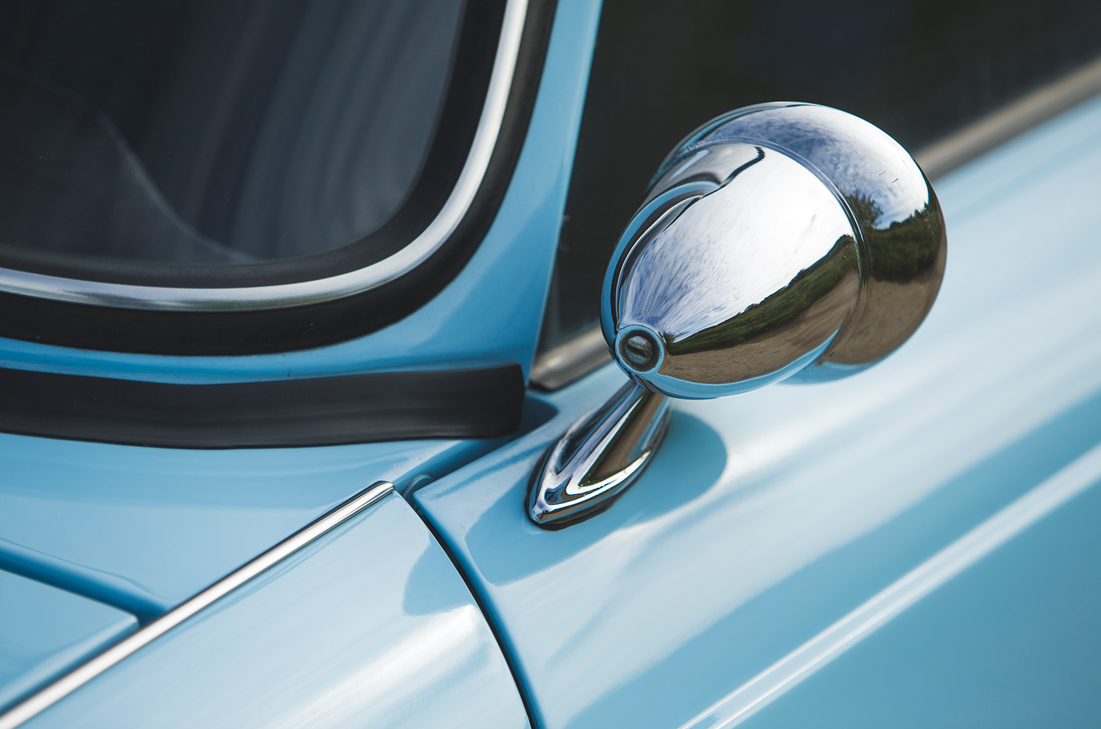 Classic & Sports Car – TR4: Triumph’s rally underdog