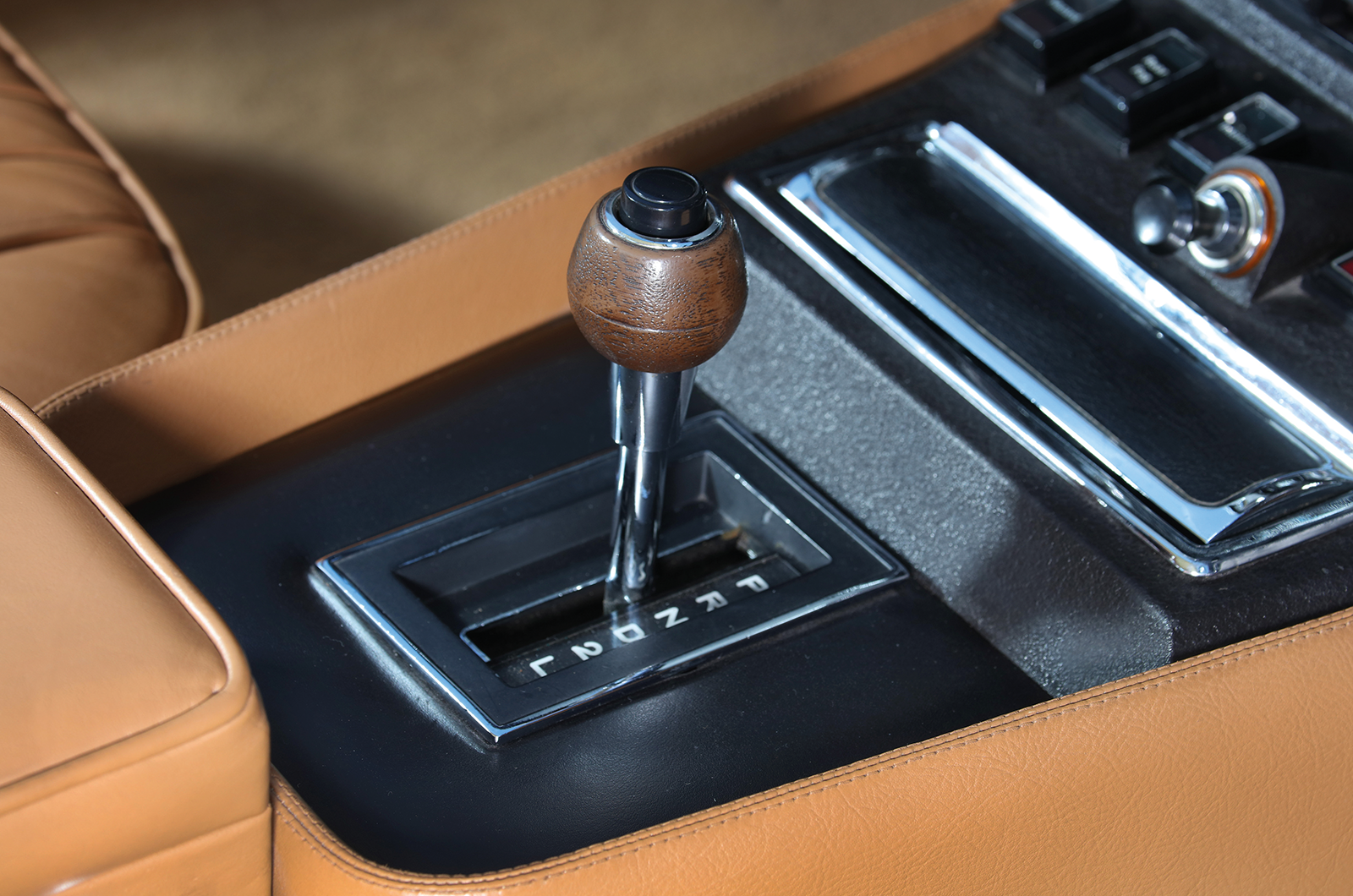 Classic & Sports Car – Buyer’s guide: Aston Martin V8/Vantage