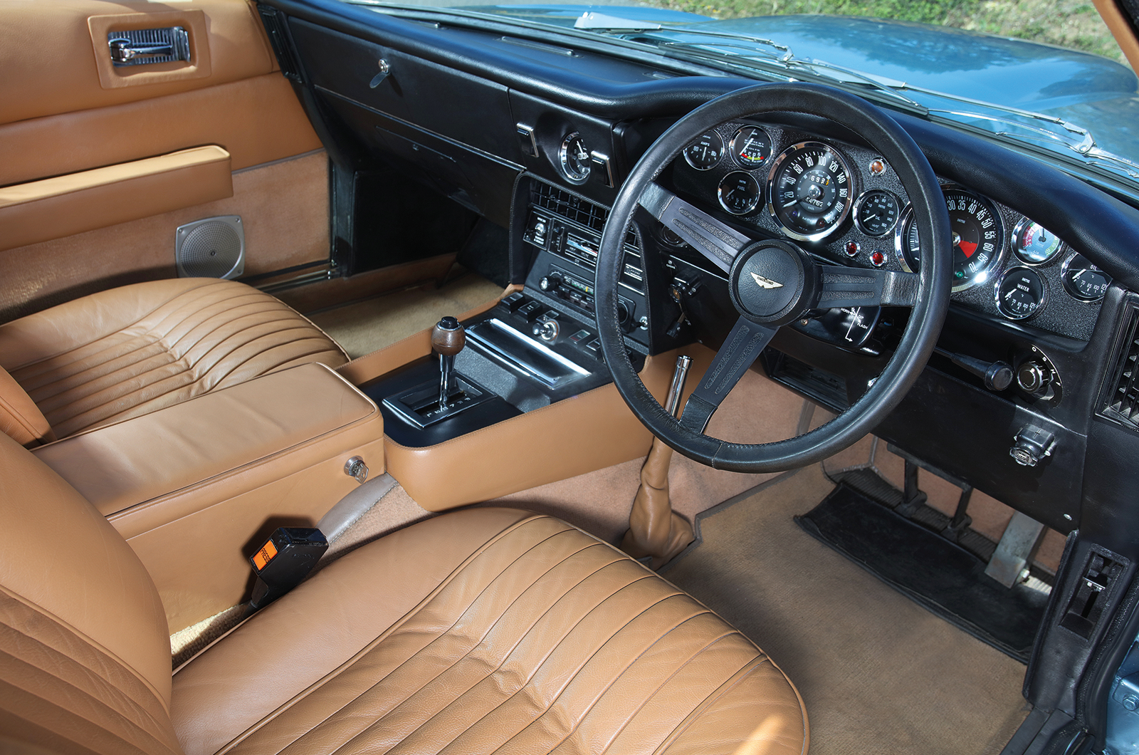 Classic & Sports Car – Buyer’s guide: Aston Martin V8/Vantage