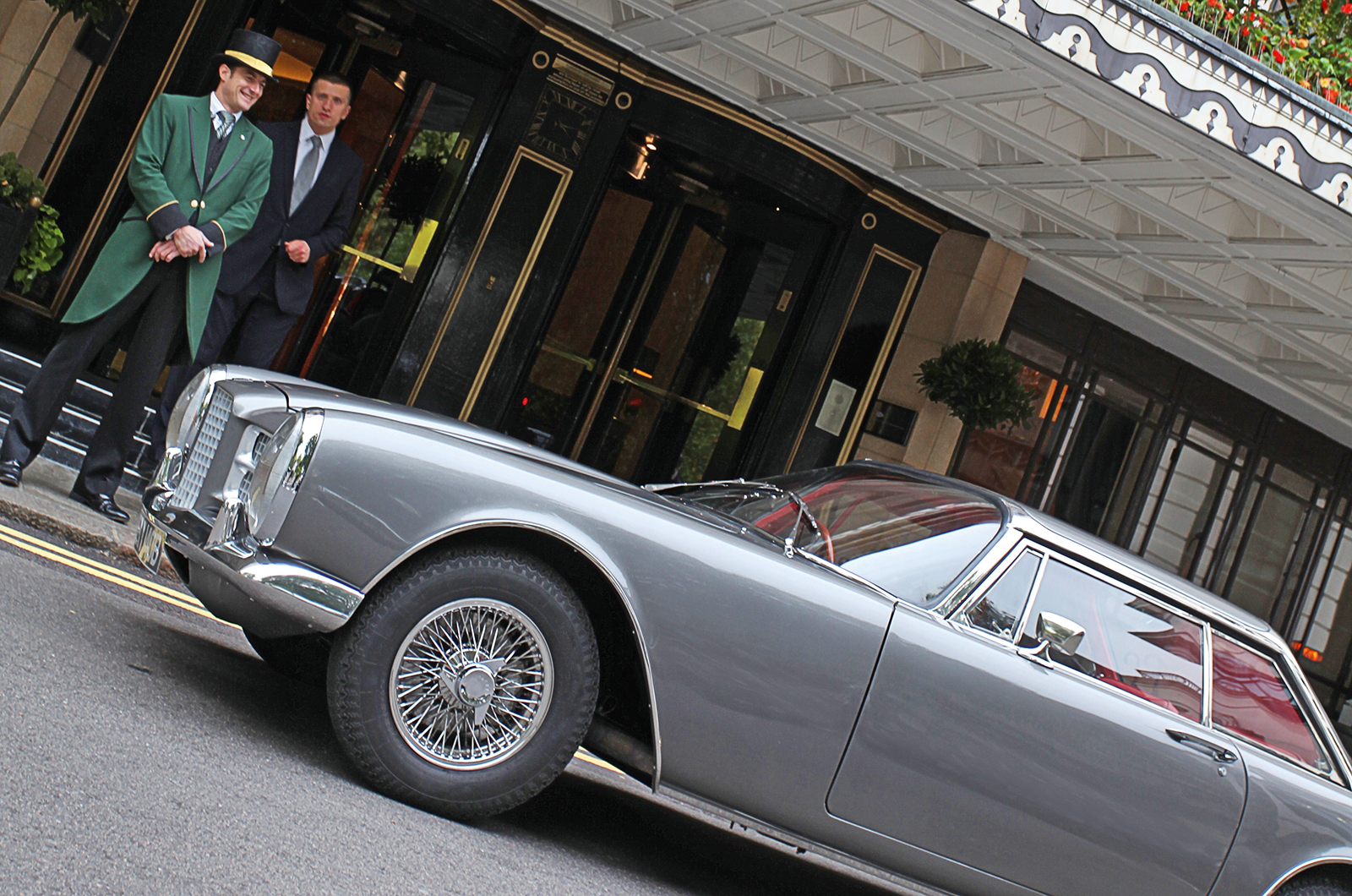 Classic & Sports Car – Falling in love again with the Facel Vega Facel II