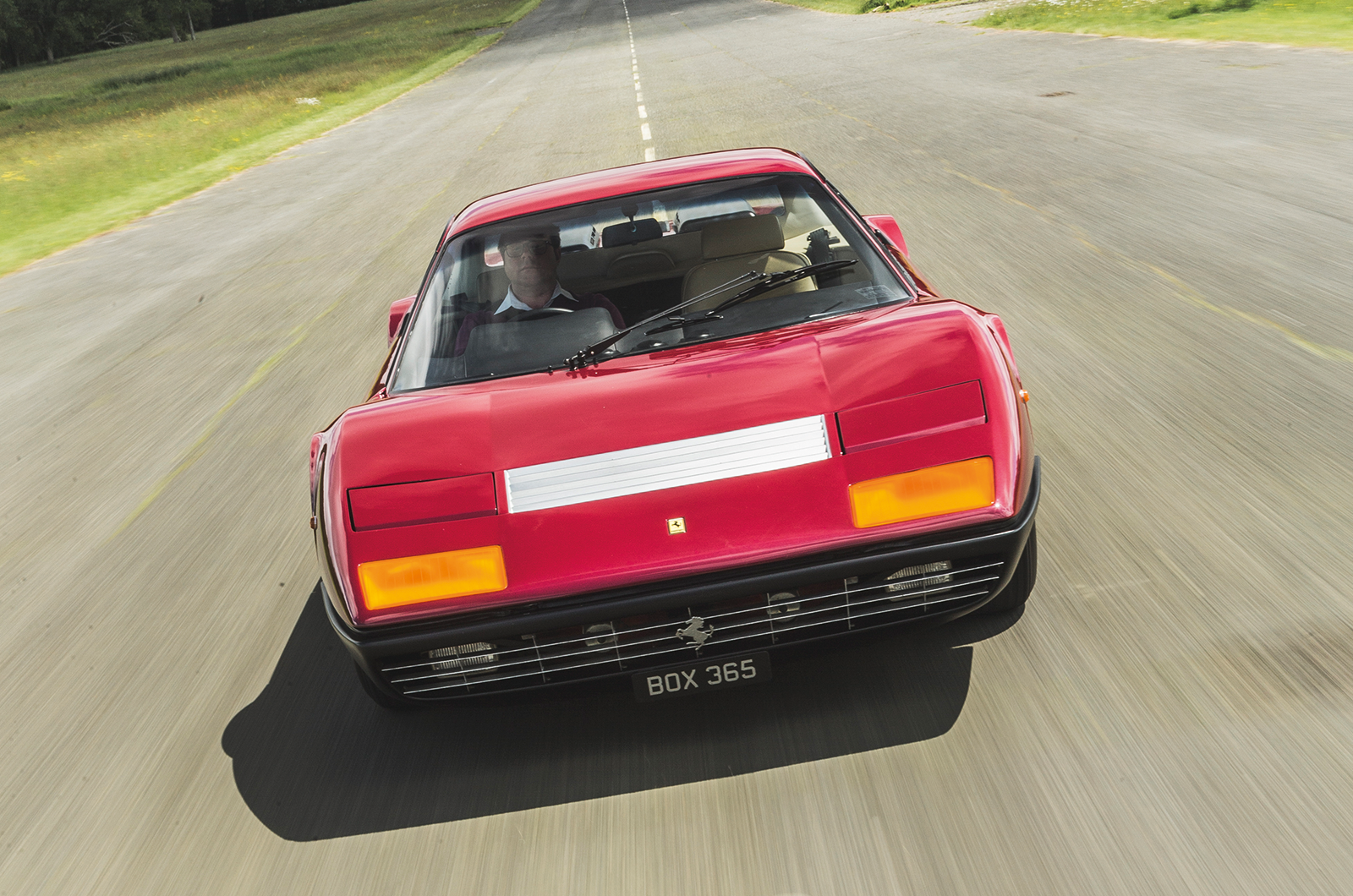 Classic & Sports Car – Supercar legends: Ferrari 365GT4 Berlinetta Boxer fights Maserati Bora for Modena supremacy