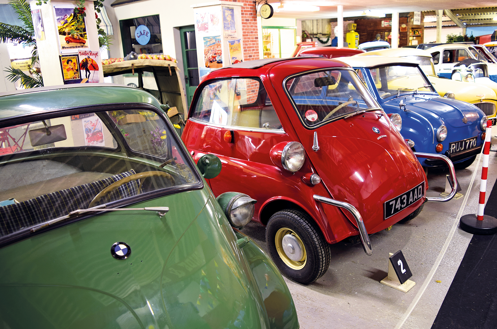 Classic & Sports Car – Classic shrine: The National Bubble and Microcar Museum