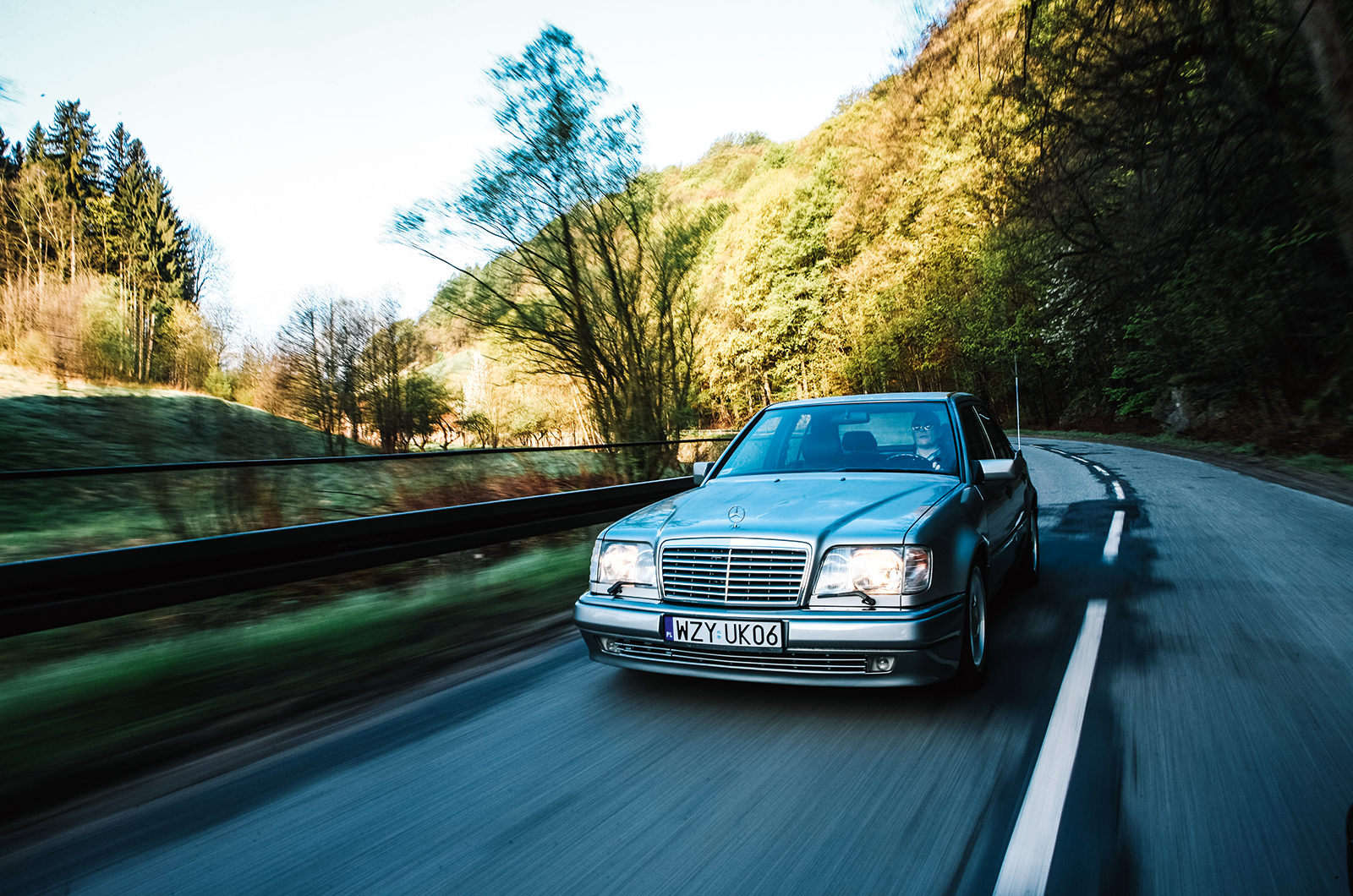 Classic & Sports Car – The best supersaloon you’ve never heard of: Mercedes-Benz E500