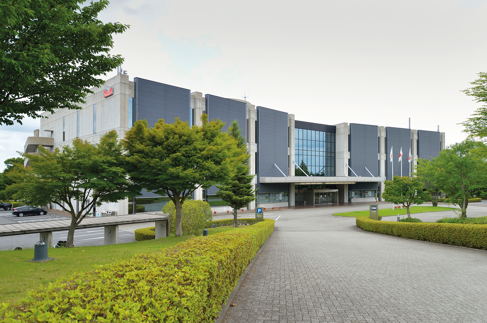 Classic & Sports Car – Classic shrine: Honda Collection Hall