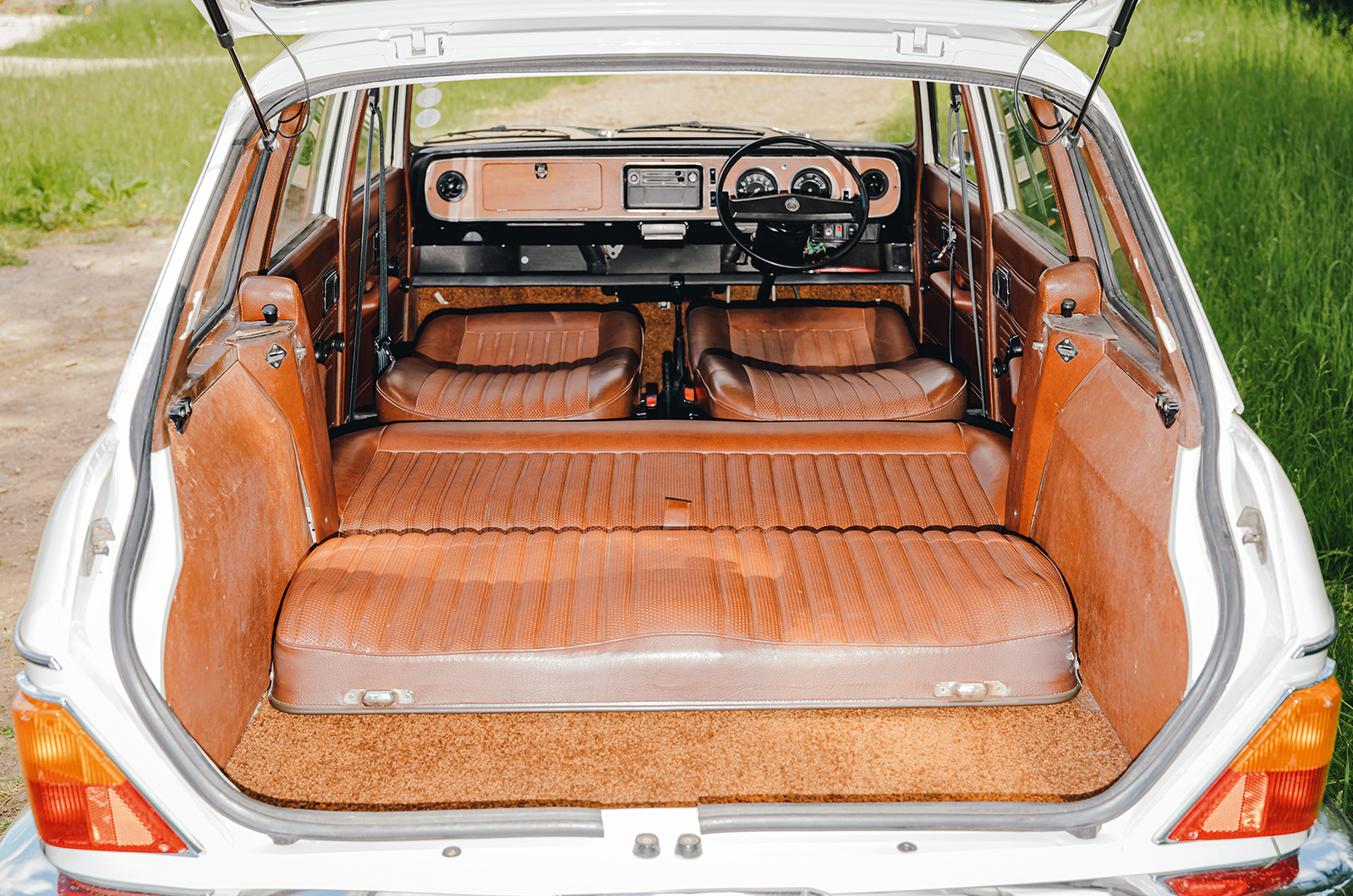 Classic & Sports Car – Cross-channel clash: Renault 16 vs Austin Maxi