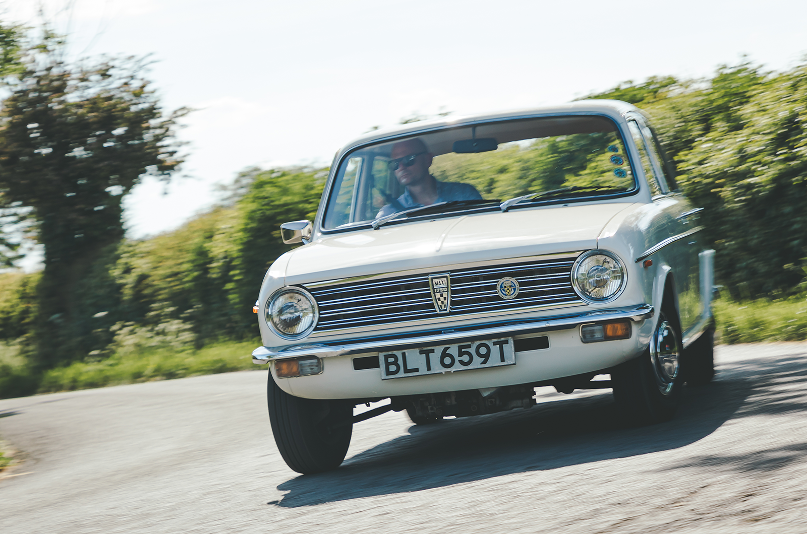 Classic & Sports Car – Cross-channel clash: Renault 16 vs Austin Maxi