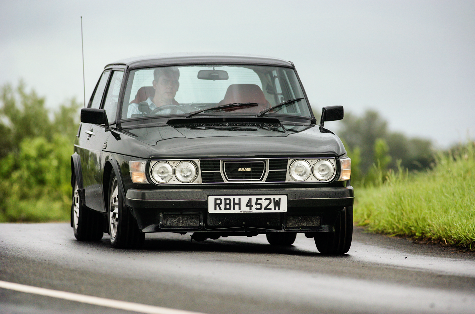 Classic & Sports Car – Saab 99: when brains beat brawn