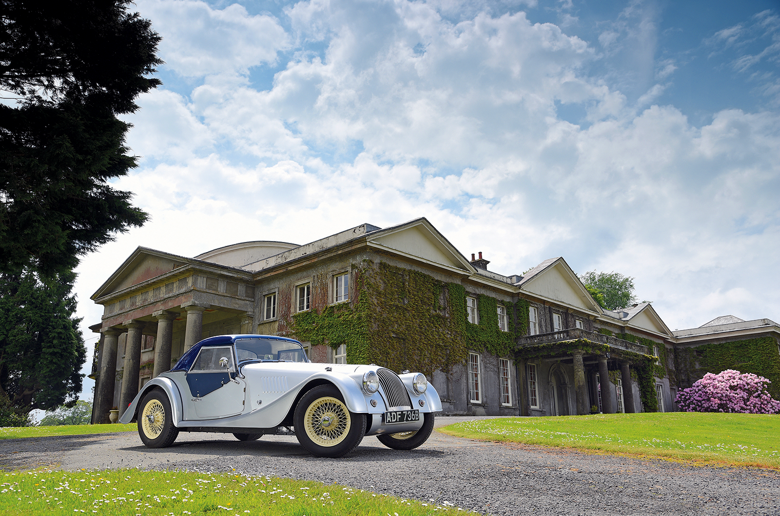 Classic & Sports Car – The unique Morgan 4/4 that came out the shadows