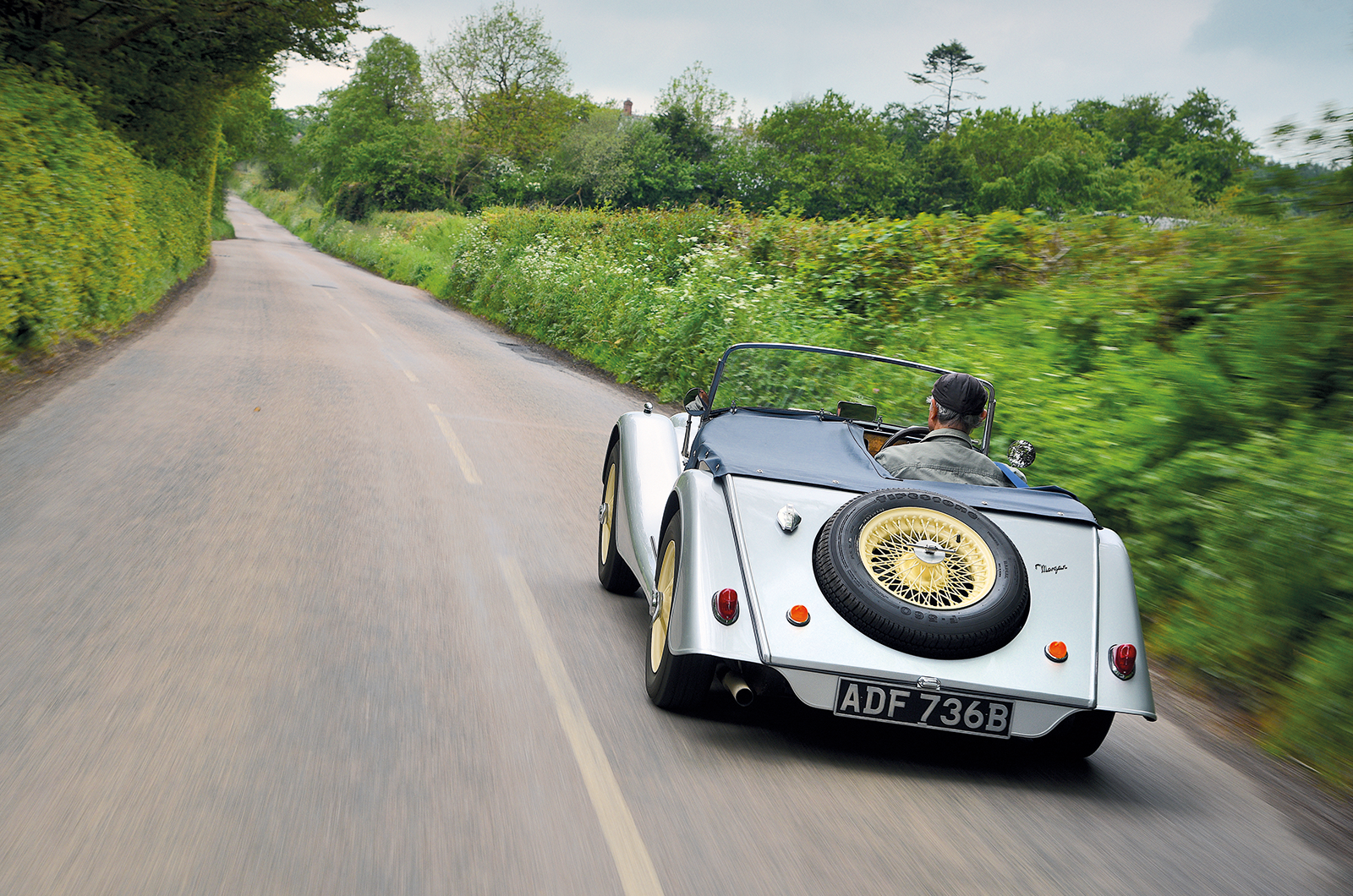 Classic & Sports Car – The unique Morgan 4/4 that came out the shadows