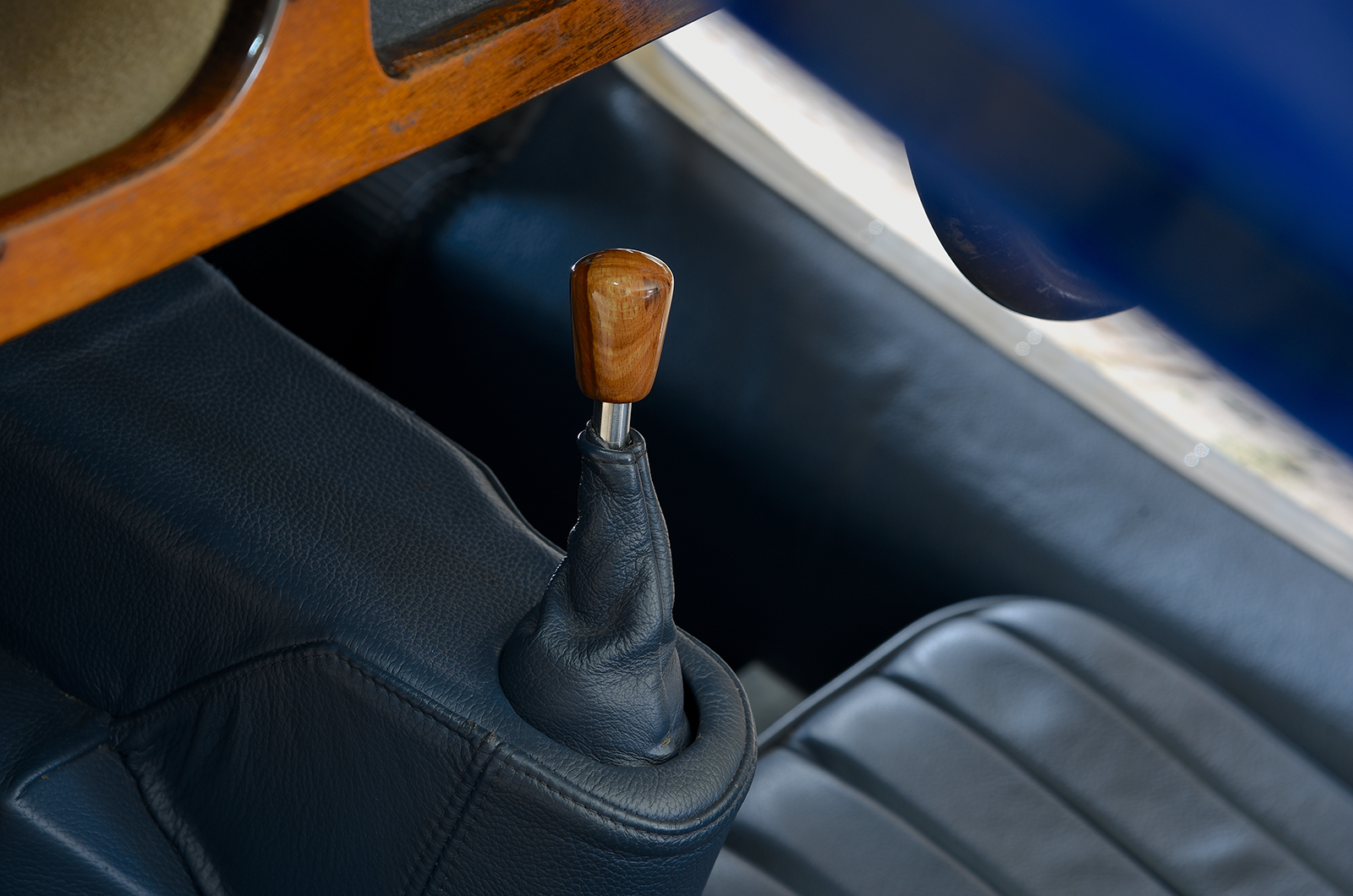 Classic & Sports Car – The unique Morgan 4/4 that came out the shadows