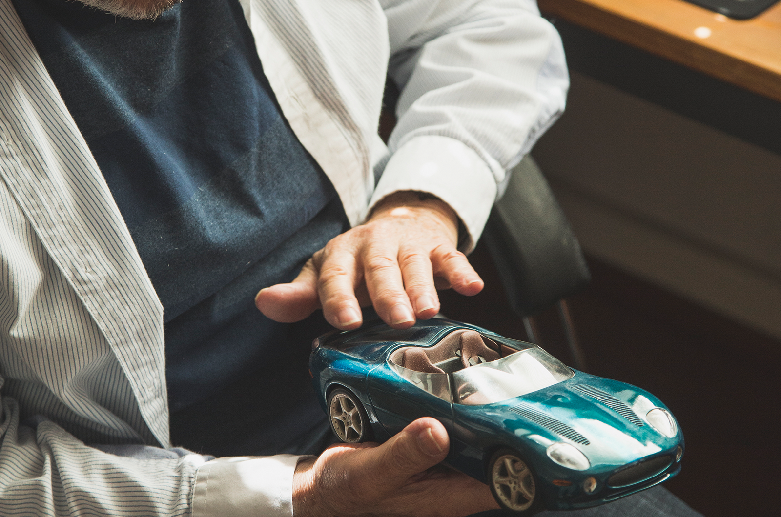 Classic & Sports Car – Big cat rescue: the Jaguar X100 at 25