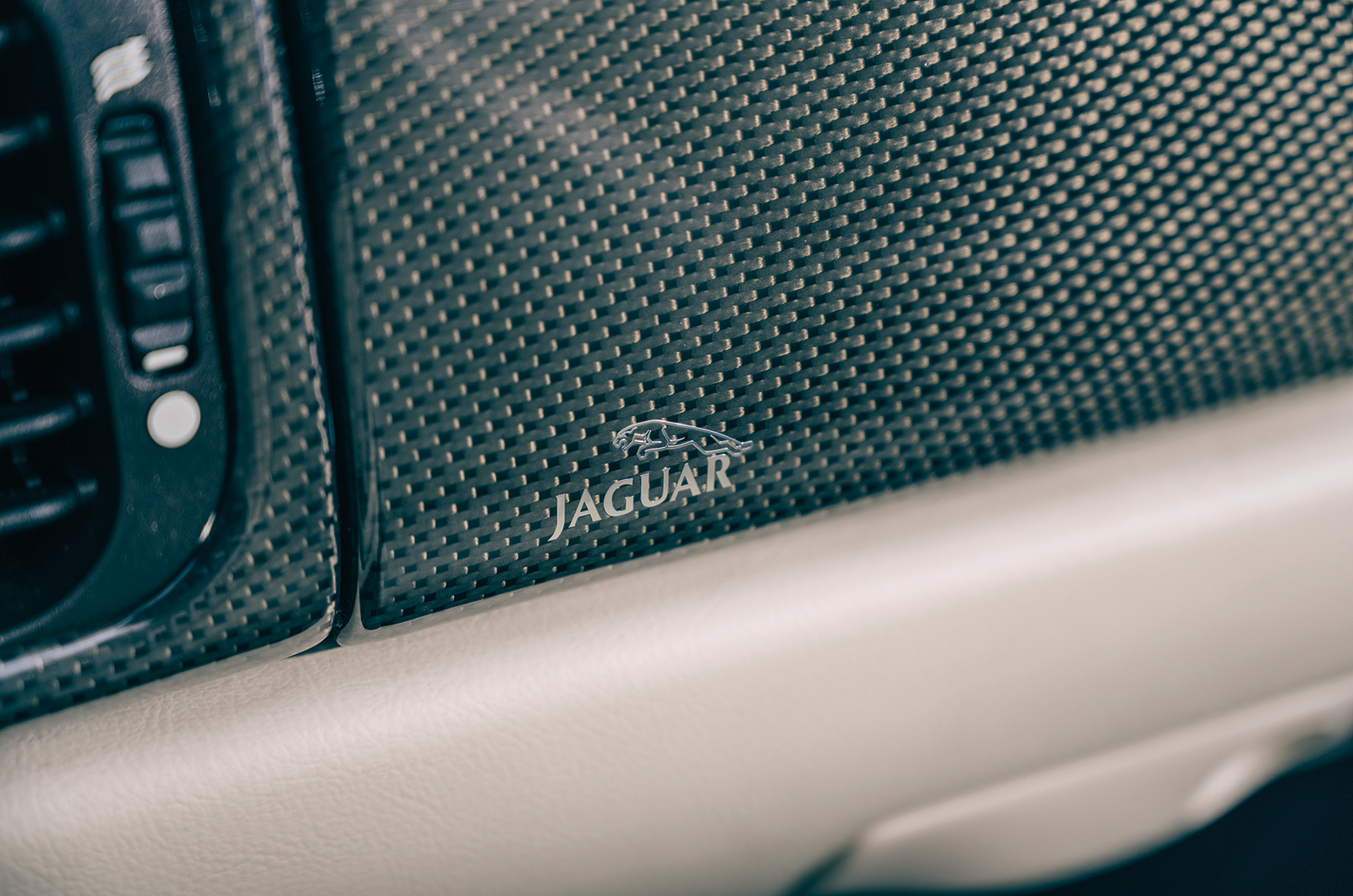 Classic & Sports Car – Big cat rescue: the Jaguar X100 at 25