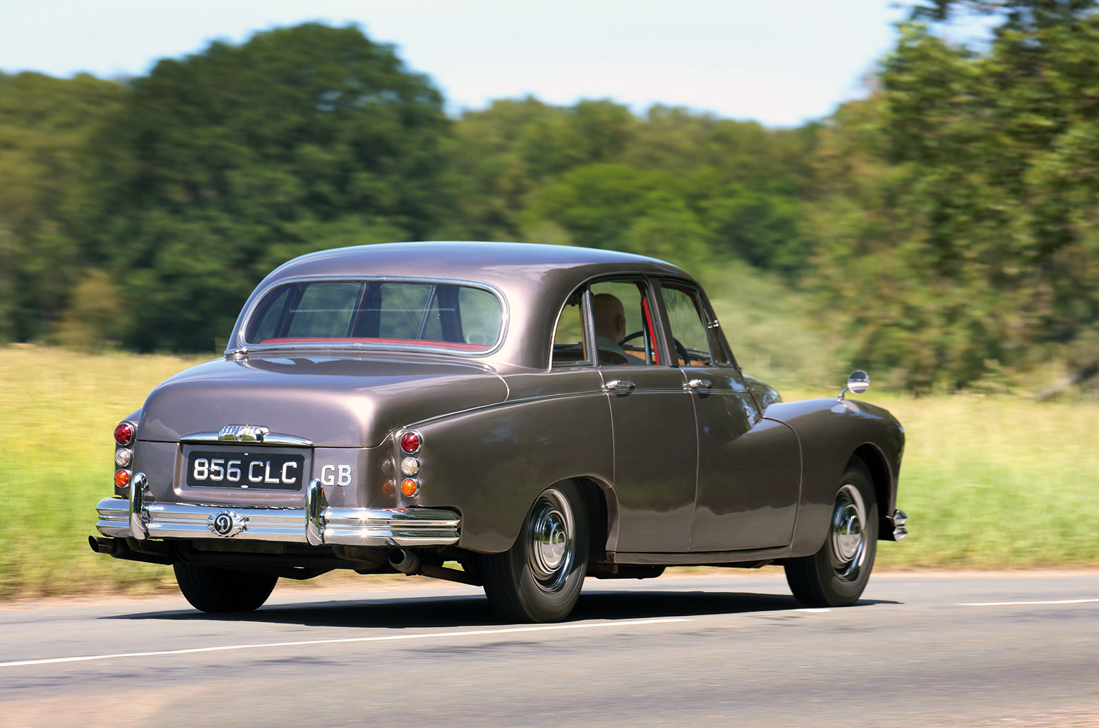 Classic & Sports Car – Buyer’s guide: Daimler Majestic