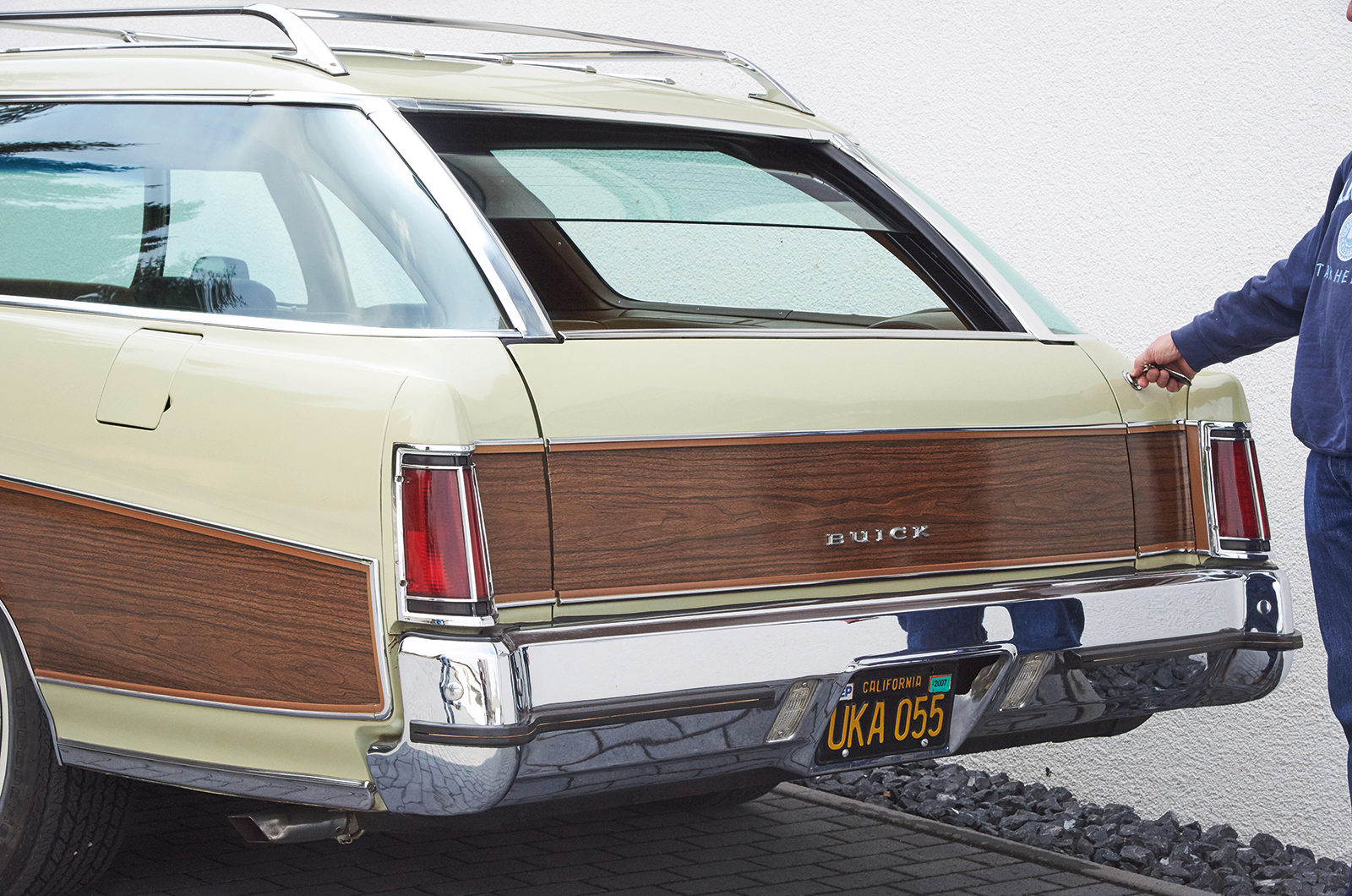 Classic & Sports Car – United estates: Buick Estate Wagon, Chrysler Town & Country and Ford Country Squire