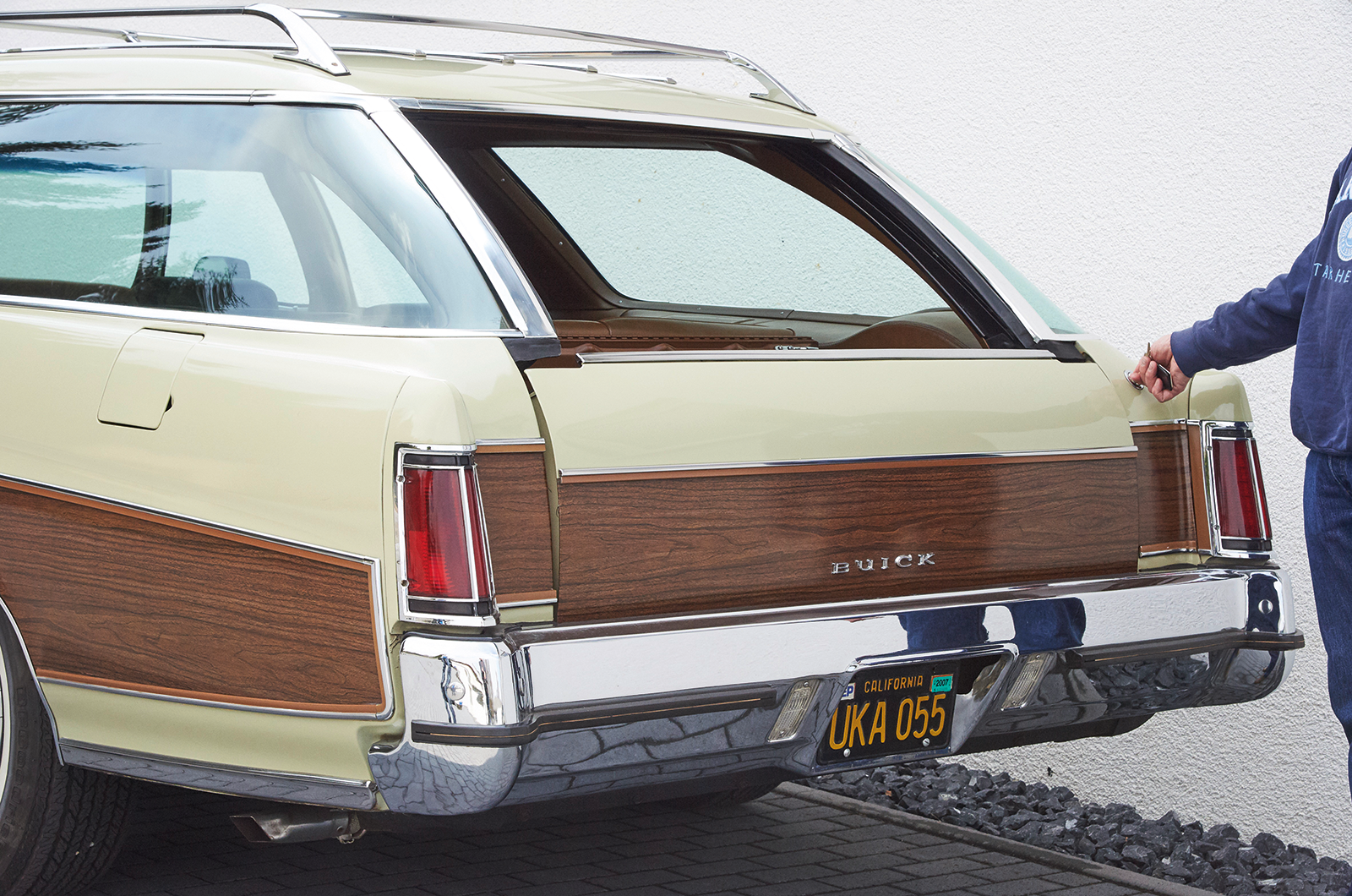 Classic & Sports Car – United estates: Buick Estate Wagon, Chrysler Town & Country and Ford Country Squire