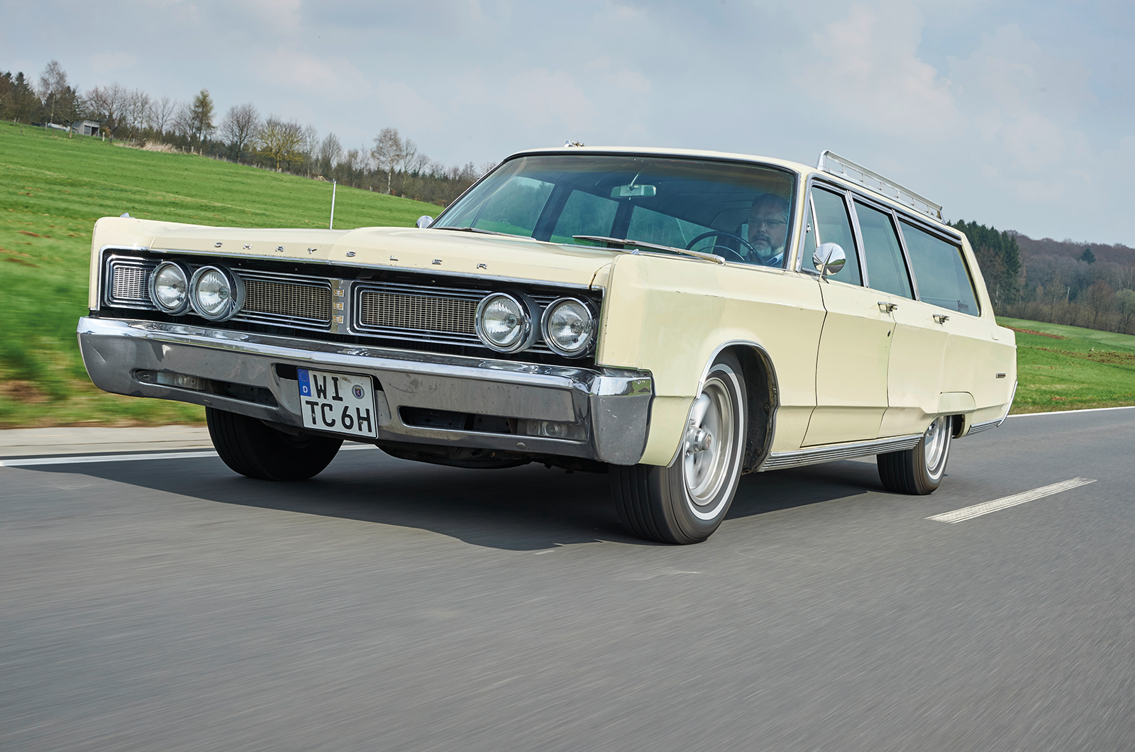 Classic & Sports Car – United estates: Buick Estate Wagon, Chrysler Town & Country and Ford Country Squire