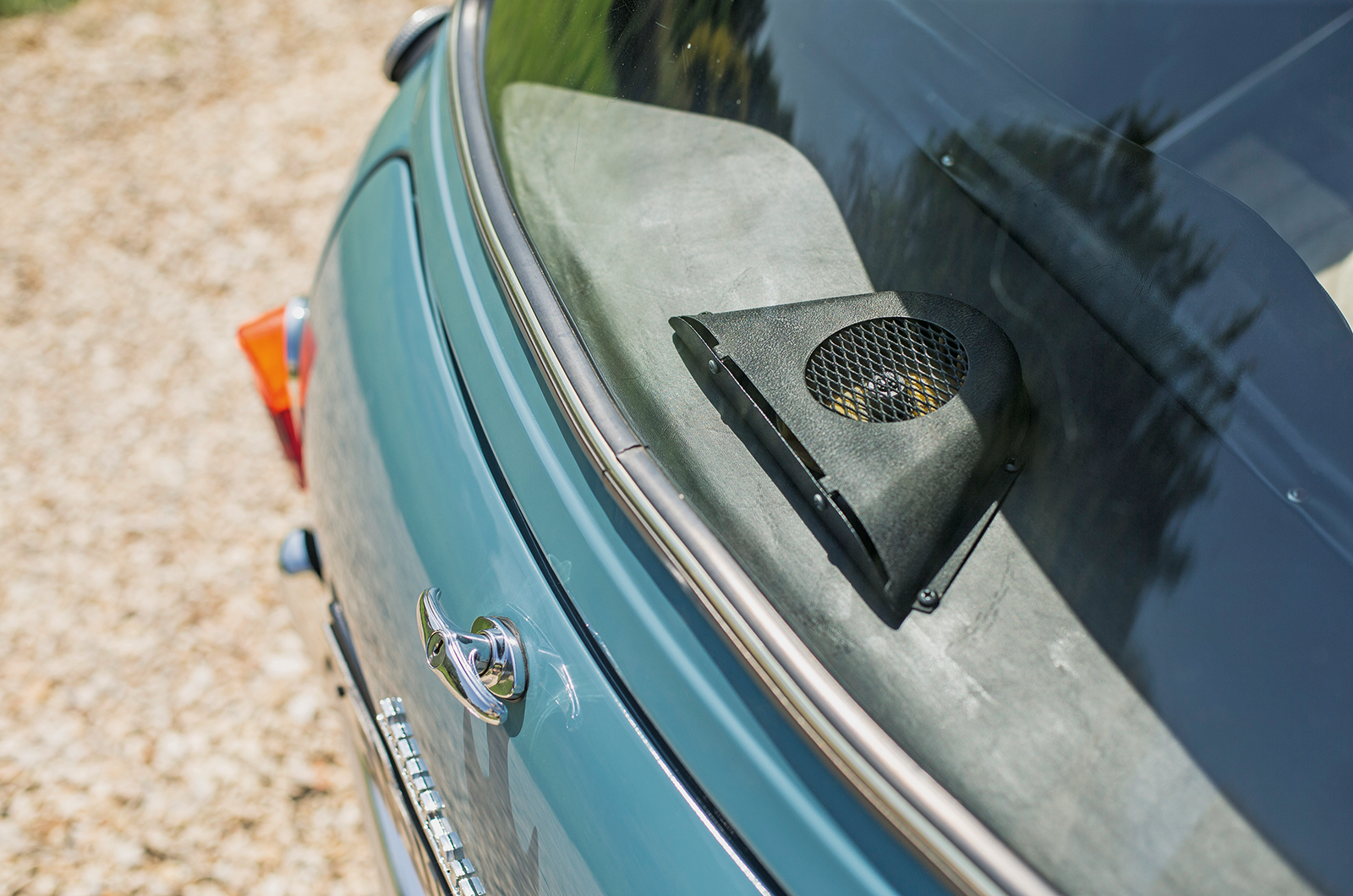 Classic & Sports Car – The story of a very special classic Mini