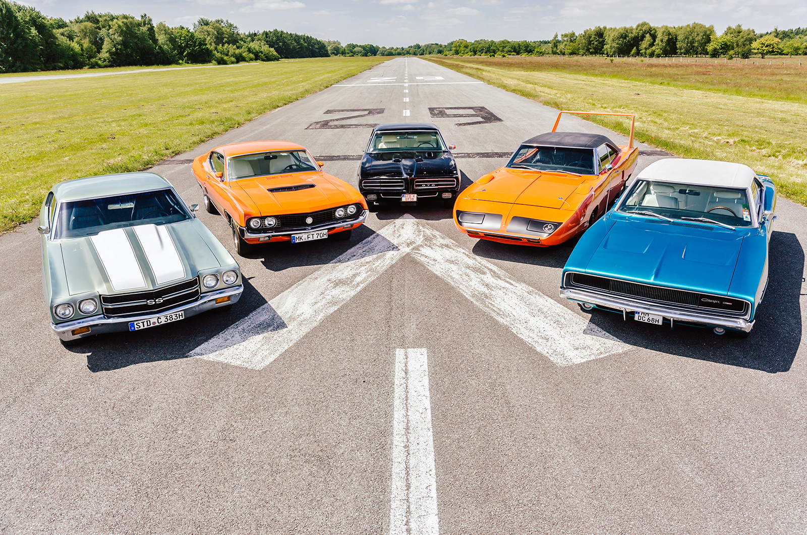 Classic & Sports Car – Heavy metal thunder: Chevrolet Chevelle, Pontiac GTO, Plymouth SuperBird, Dodge Charger and Ford Torino