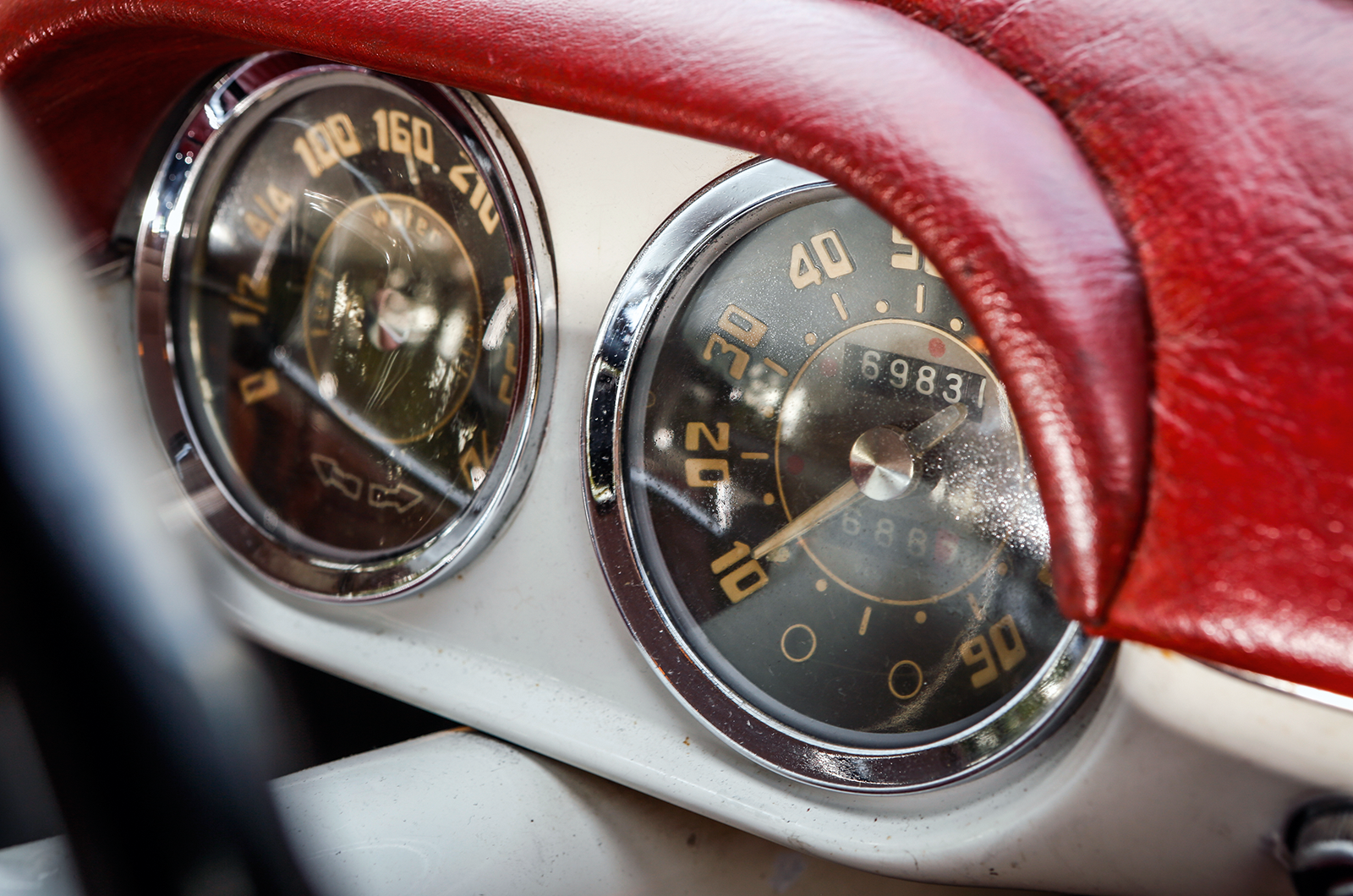 Classic & Sports Car – Quality street: Riley One-Point-Five vs Lancia Appia