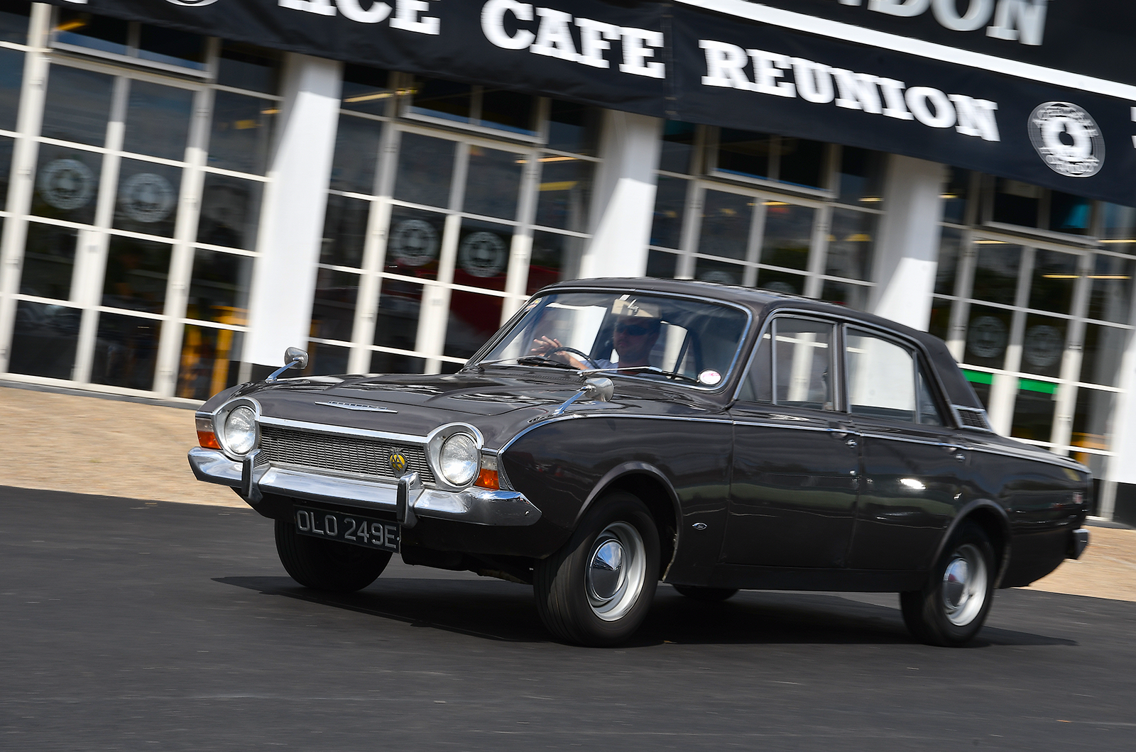 Classic & Sports Car – Keeping up appearances: Ford vs Vauxhall vs Hillman vs Singer vs Humber vs Riley