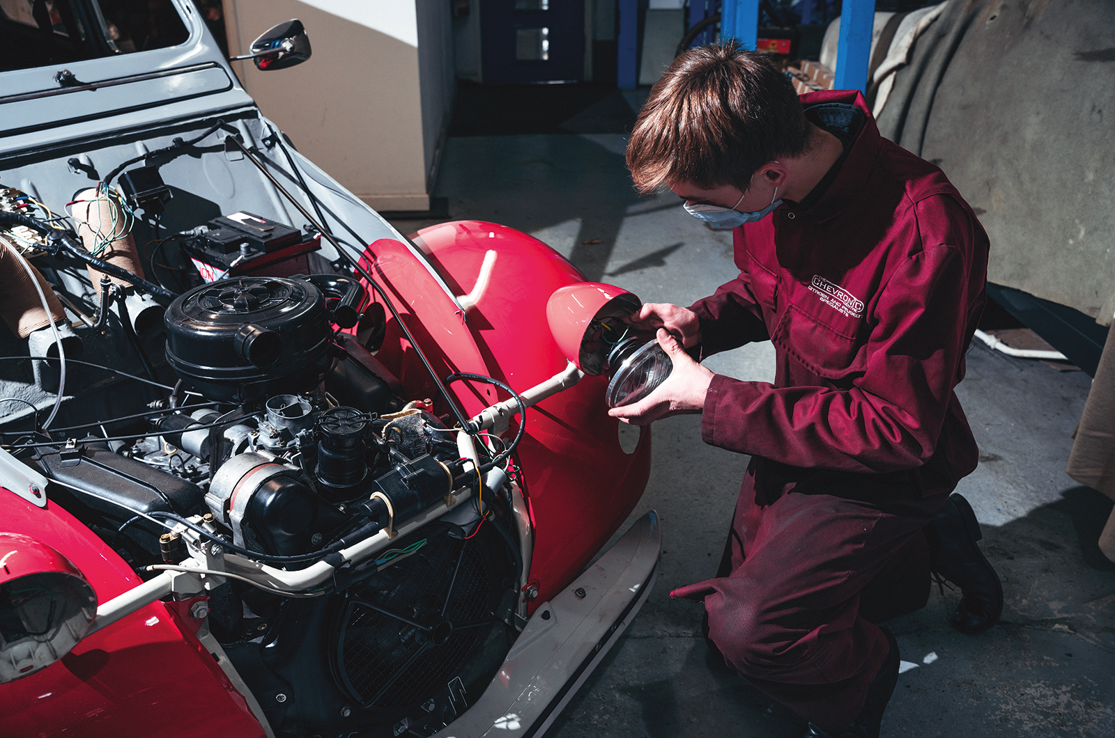 Classic & Sports Car – The specialist: The Chevronic Centre