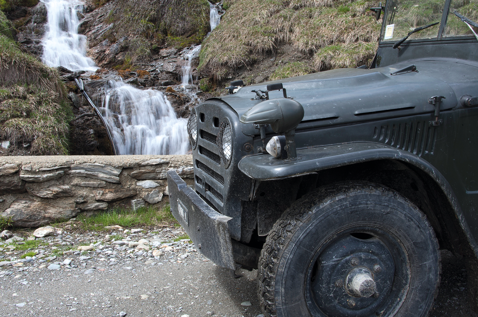 Classic & Sports Car – Alpine trial: Willys MB Jeep vs Alfa Romeo 1900M AR51 vs Fiat 1101 Campagnola
