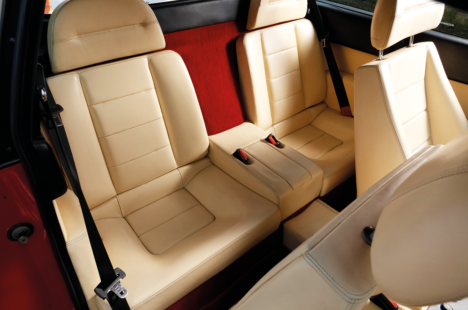 Classic & Sports Car – Ferrari Mondial: from zero to hero