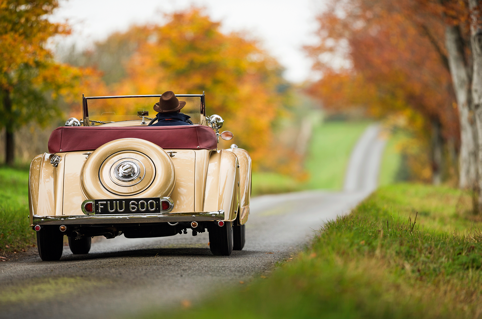Classic & Sports Car – Golden years: driving a special Derby Bentley