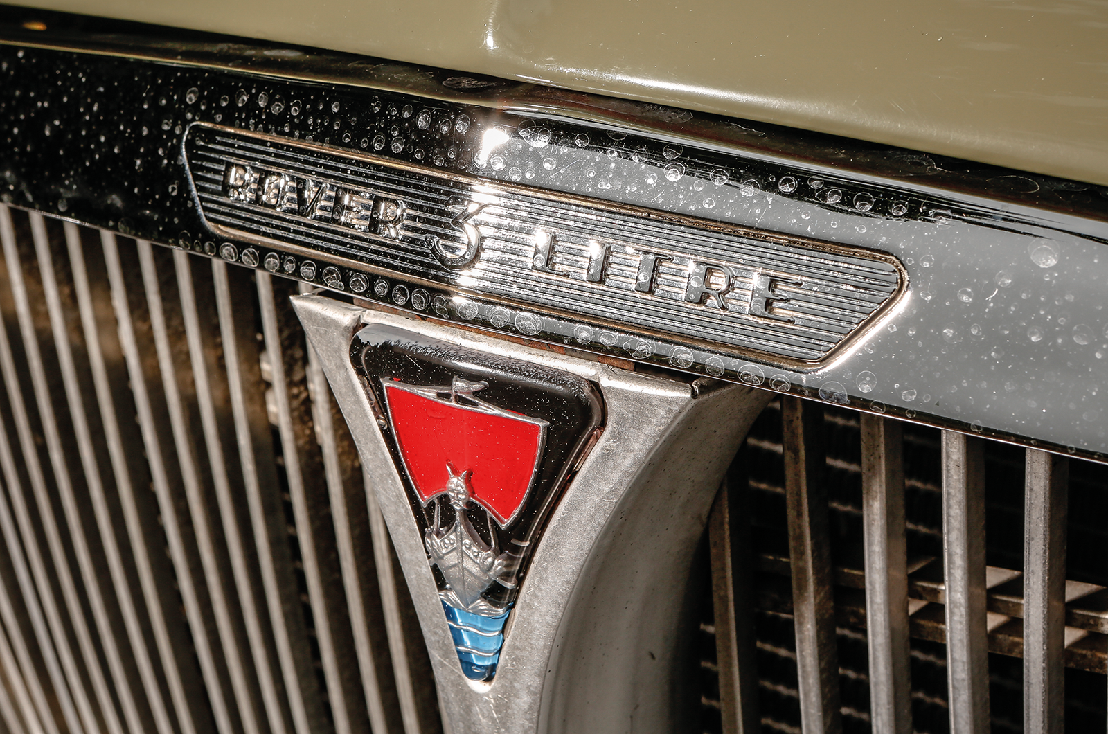 Classic & Sports Car – The battle for middle England: Rover 3-Litre vs Wolseley 6/99
