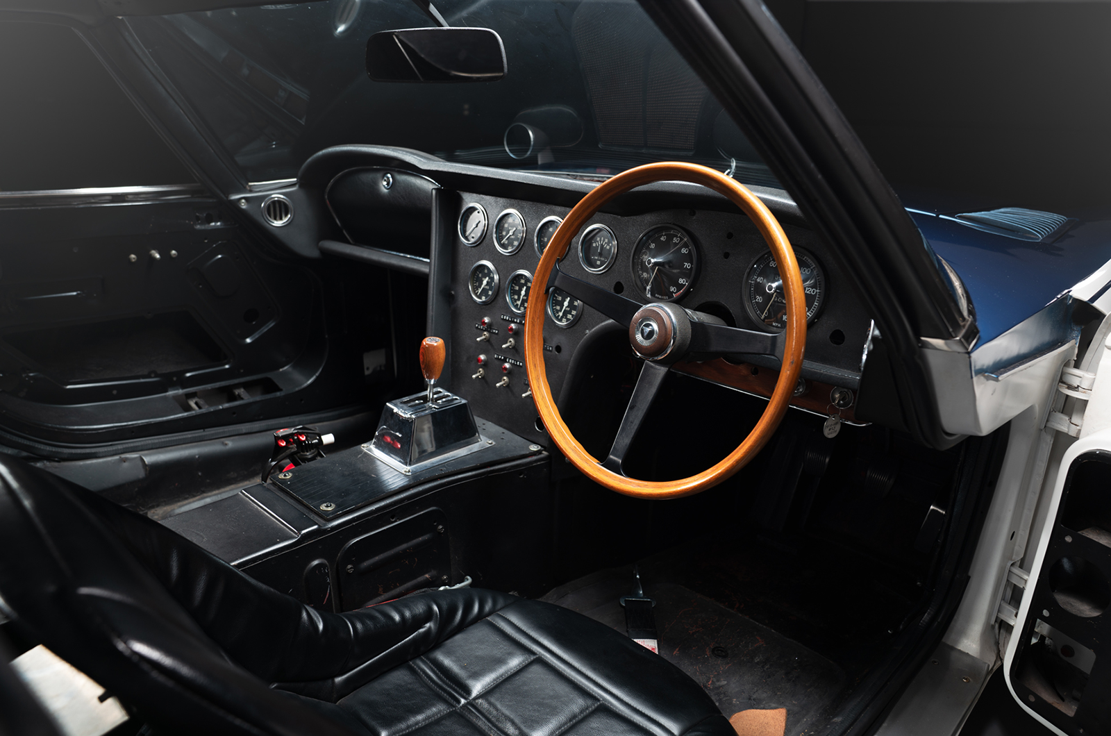 Classic & Sports Car – Toyota-Shelby 2000GT makes history at Amelia Island