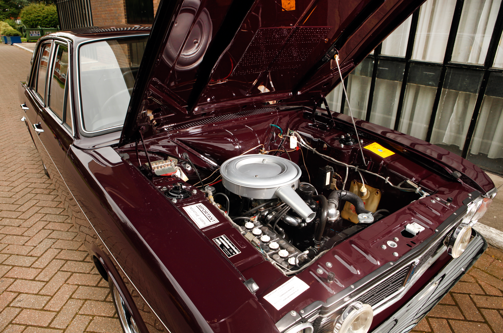 Classic & Sports Car - Perks of the job: Ford Cortina 1600E vs Renault 16TS vs Fiat 125S