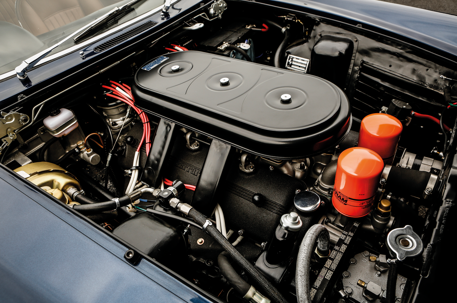 Classic & Sports Car - Welcome to the jet set: Ferrari 365GT 2+2 vs Maserati Mexico vs Monteverdi 375L