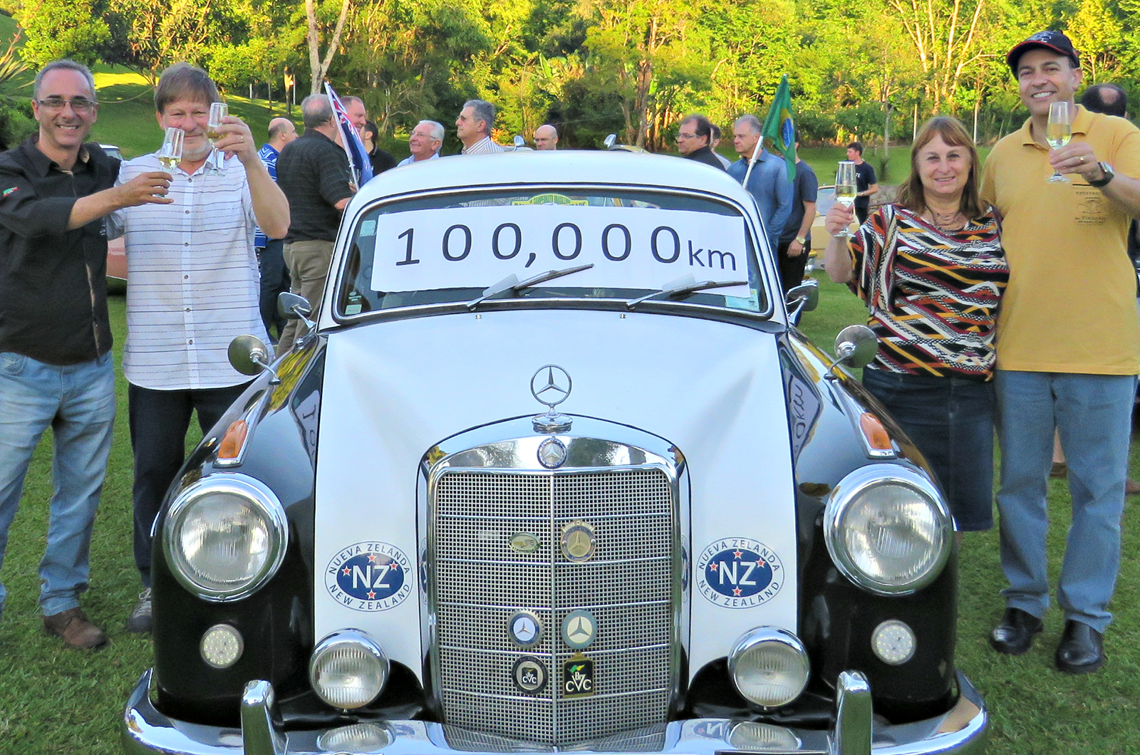 Classic & Sports Car - A global phenomenon - The Mercedes Ponton 220S 