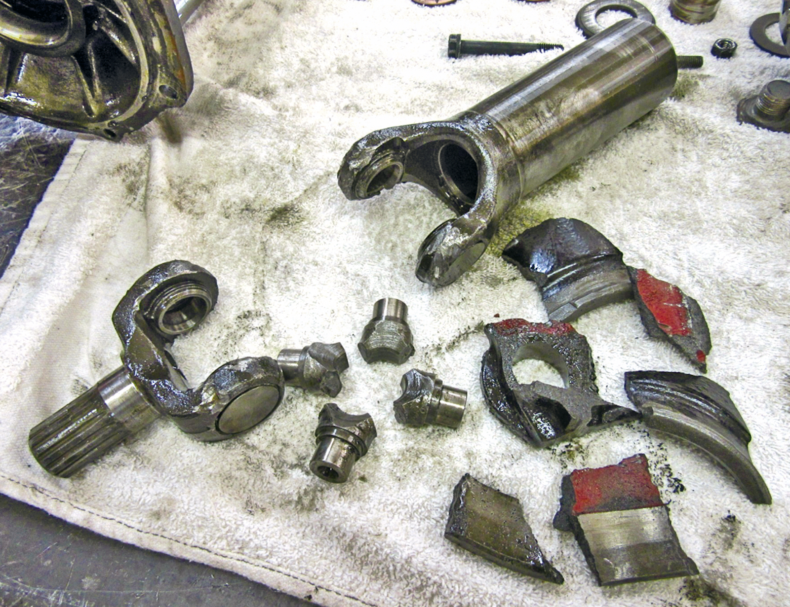 Classic & Sports Car - A global phenomenon - The Mercedes Ponton 220S - 02