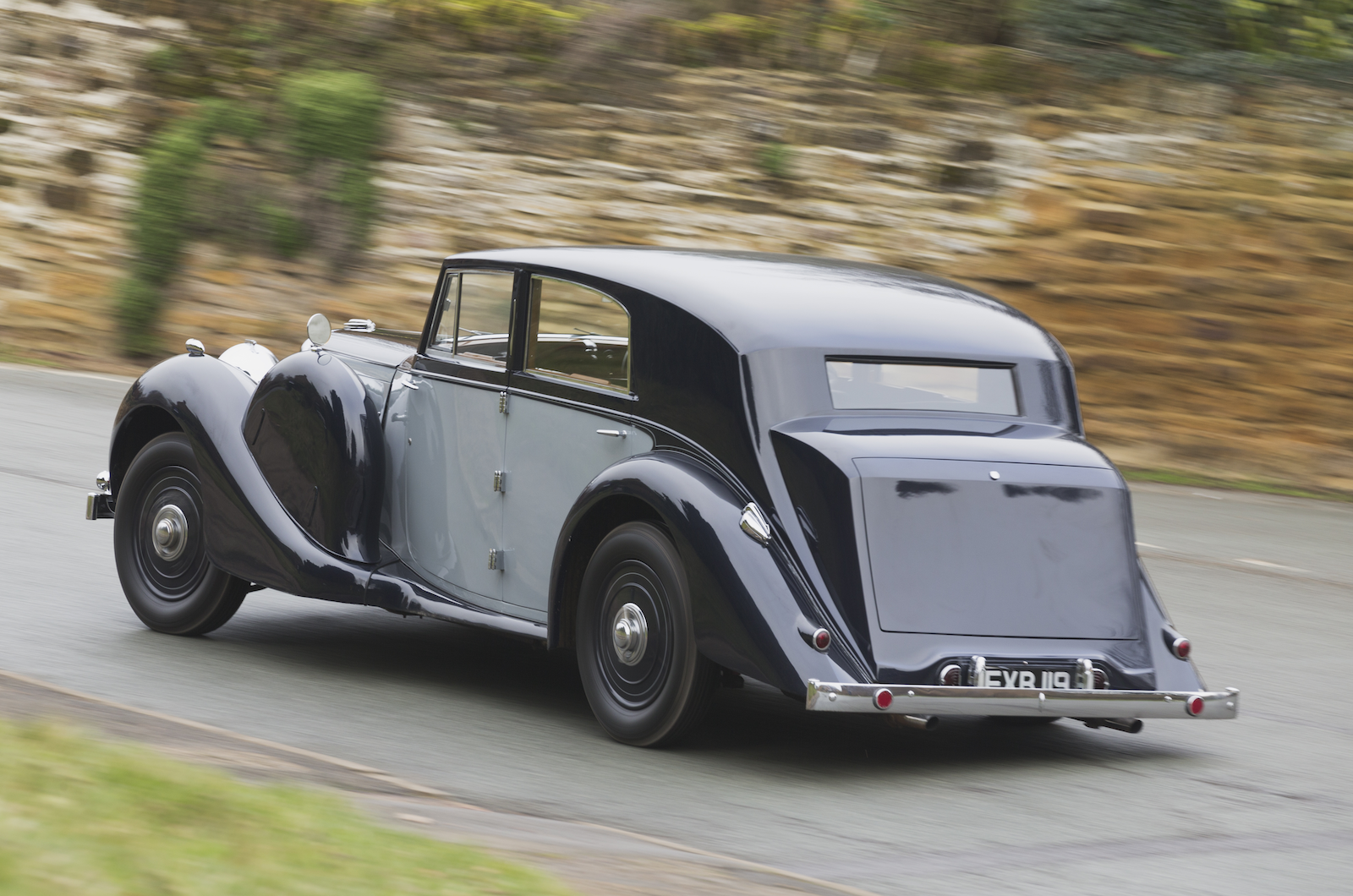 Classic & Sports Car - Driving Lagonda's peerless V12