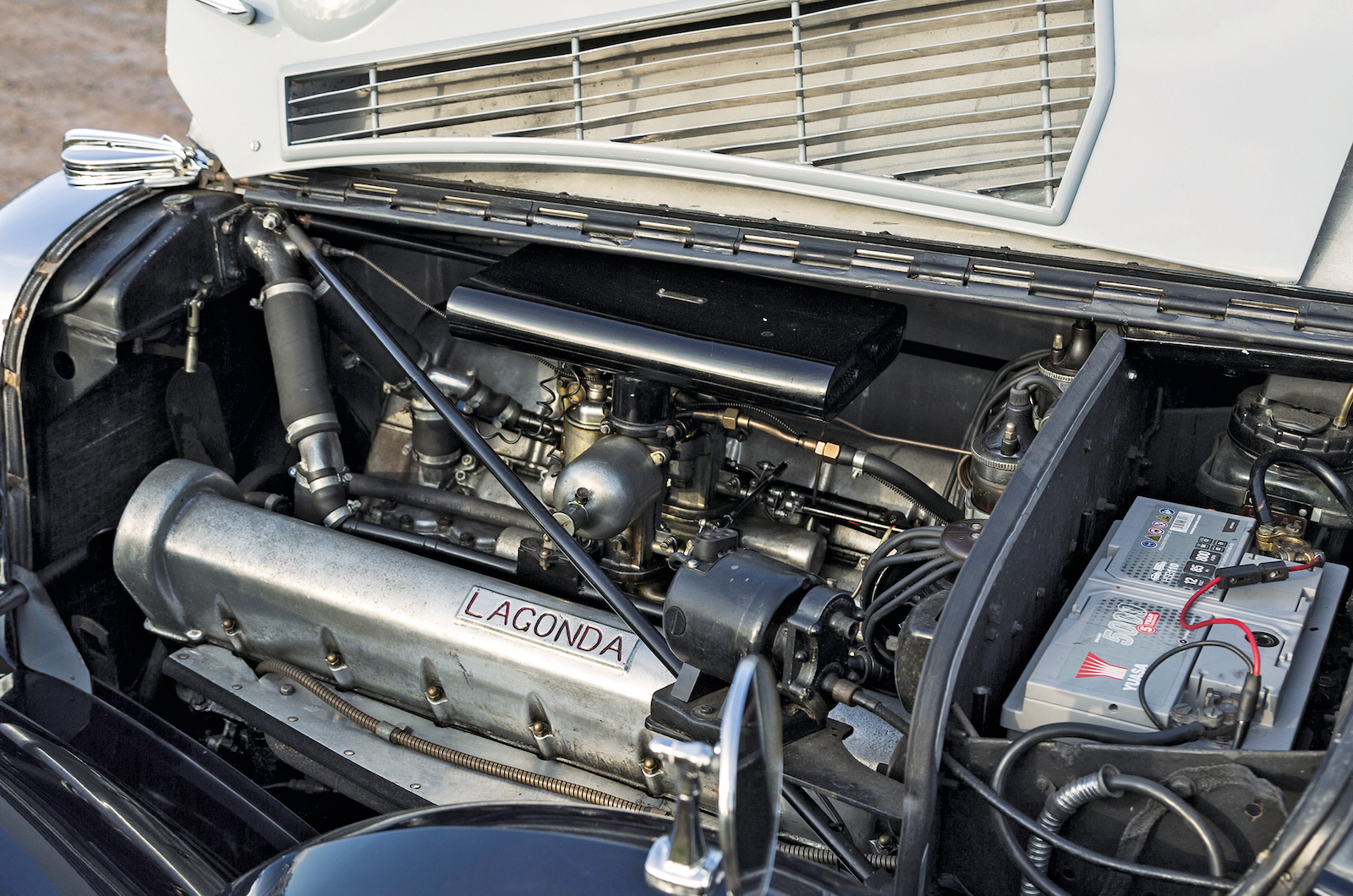 Classic & Sports Car - Driving Lagonda's peerless V12