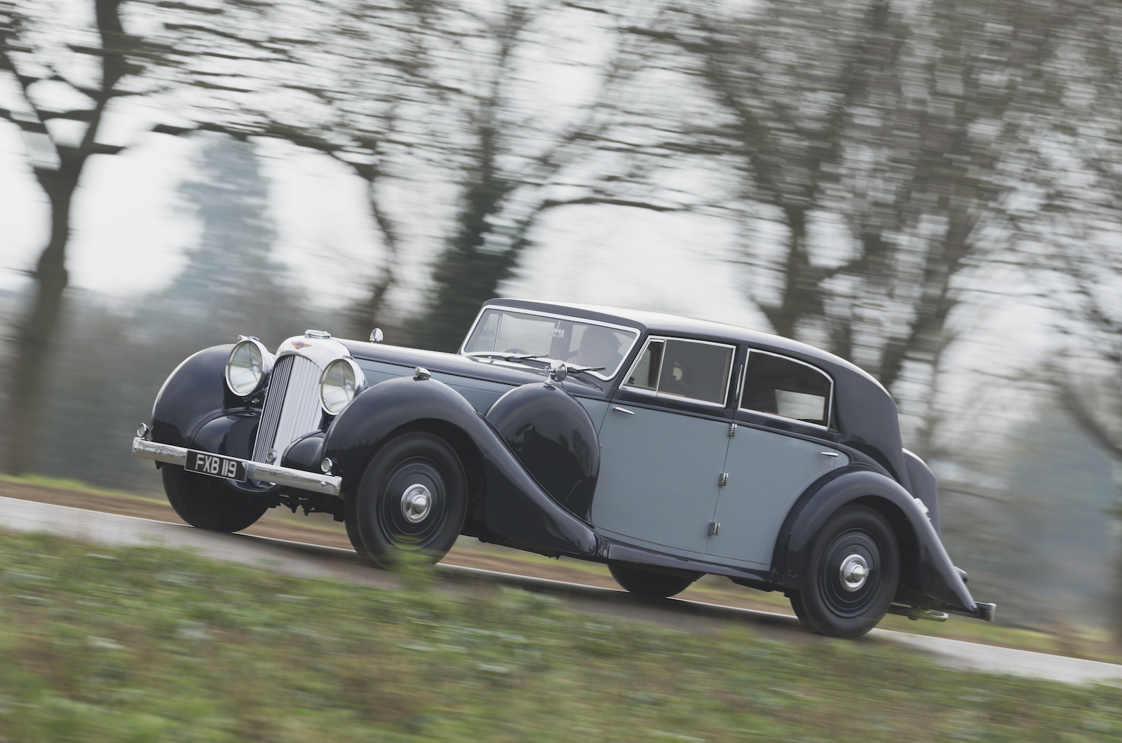 Classic & Sports Car - Driving Lagonda's peerless V12