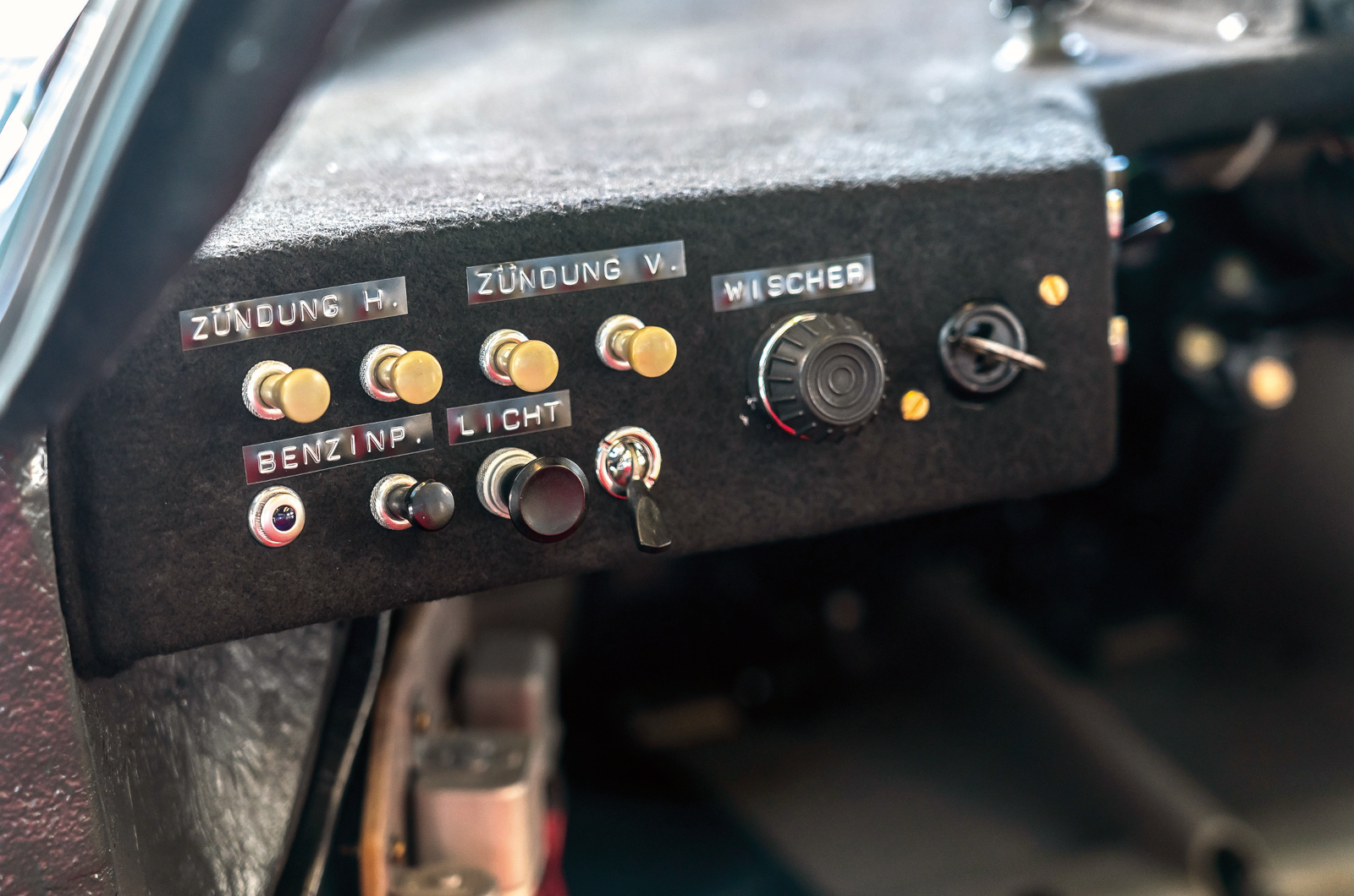 Classic & Sports Car - Flat-out Flat-12: Porsche 917